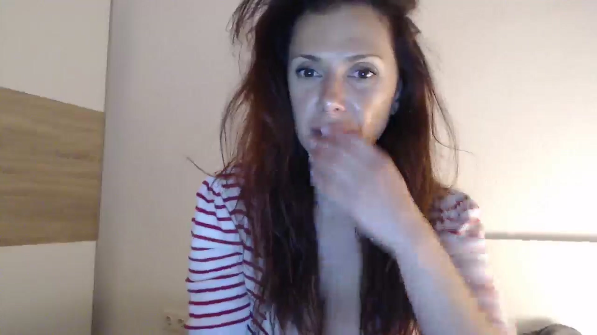 Gallery image thumbnail from ItsLizi's myfreecams stream on, 04/10/2026, 21:30 image 10 of 20