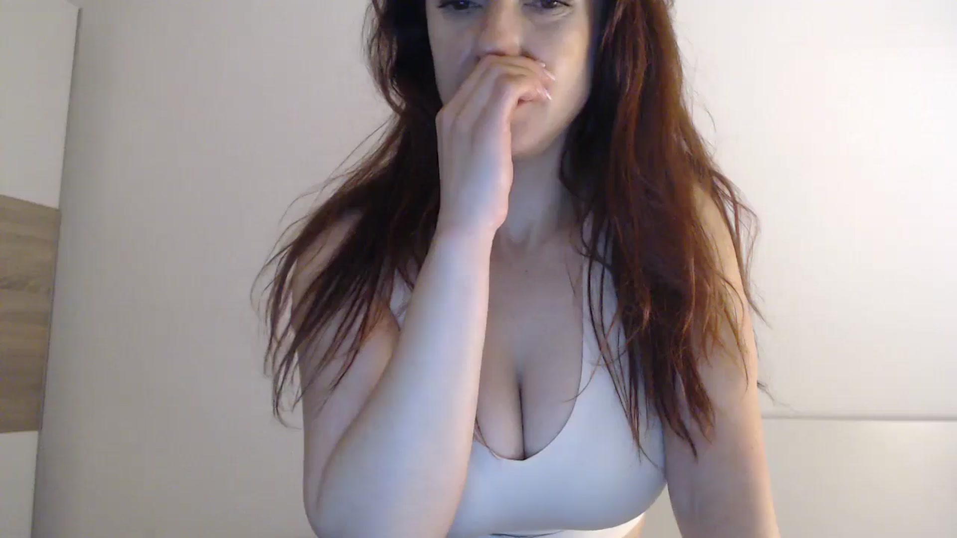 Gallery image thumbnail from ItsLizi's myfreecams stream on, 04/11/2026, 18:16 image 17 of 20