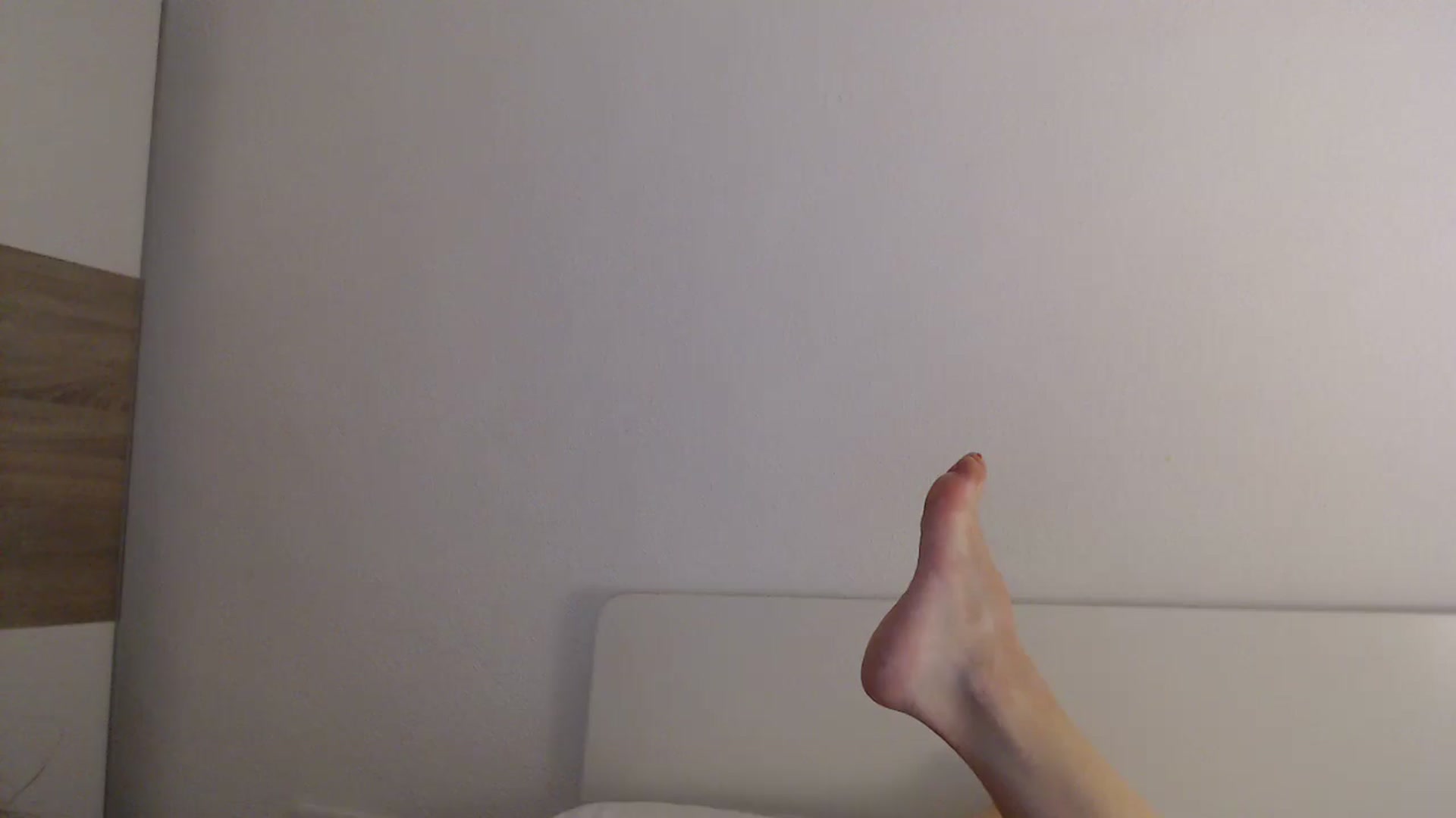 Gallery image thumbnail from ItsLizi's myfreecams stream on, 04/12/2026, 19:10 image 5 of 20