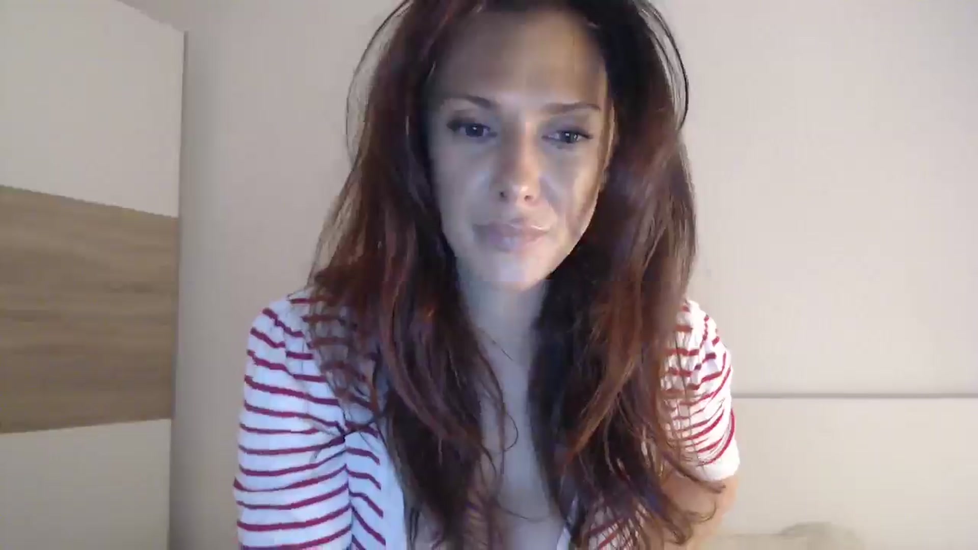 Gallery image thumbnail from ItsLizi's myfreecams stream on, 04/14/2026, 16:17 image 6 of 20