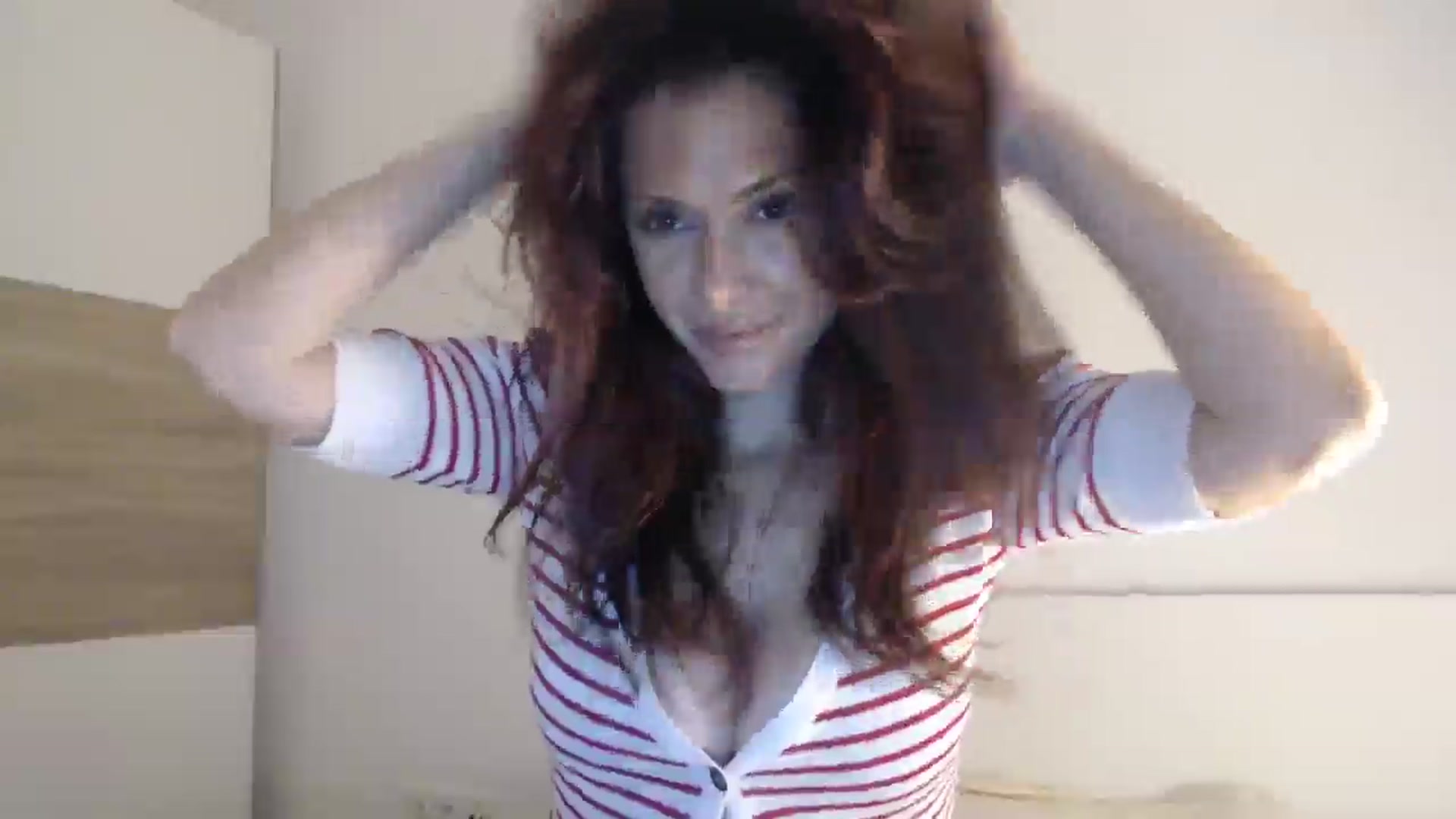Gallery image thumbnail from ItsLizi's myfreecams stream on, 04/14/2026, 16:17 image 16 of 20