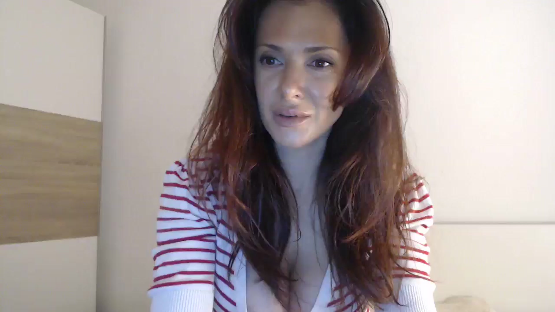 Gallery image thumbnail from ItsLizi's myfreecams stream on, 04/14/2026, 16:17 image 1 of 20