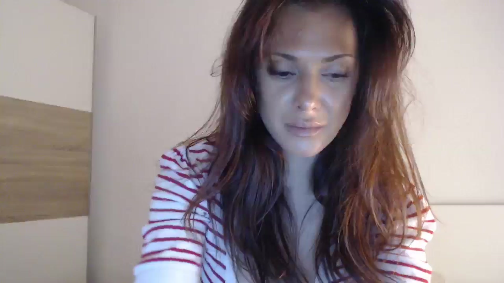 Gallery image thumbnail from ItsLizi's myfreecams stream on, 04/14/2026, 16:17 image 18 of 20