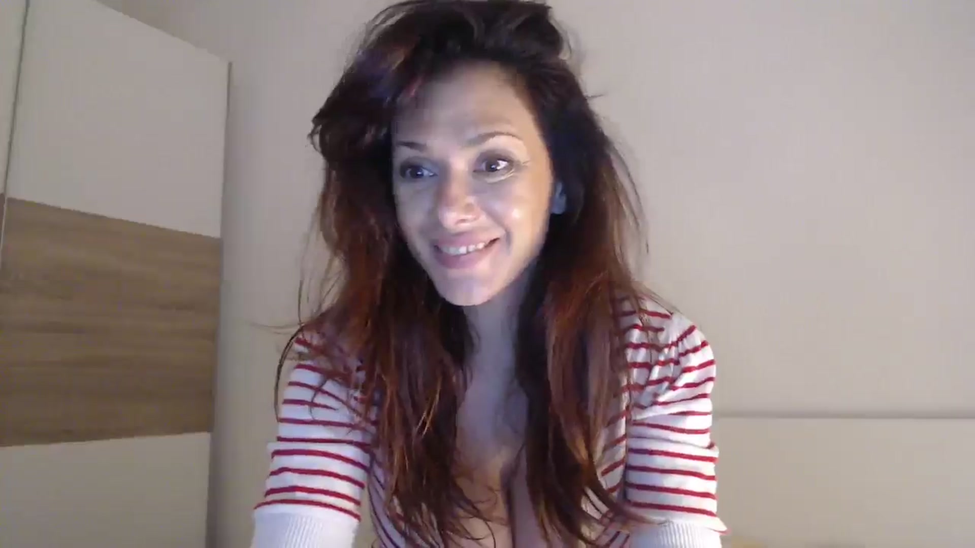 Gallery image thumbnail from ItsLizi's myfreecams stream on, 04/14/2026, 20:50 image 20 of 20