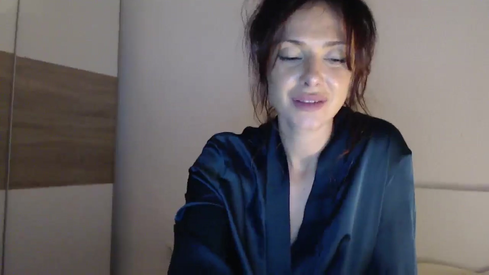 Gallery image thumbnail from ItsLizi's myfreecams stream on, 04/19/2026, 21:19 image 6 of 20