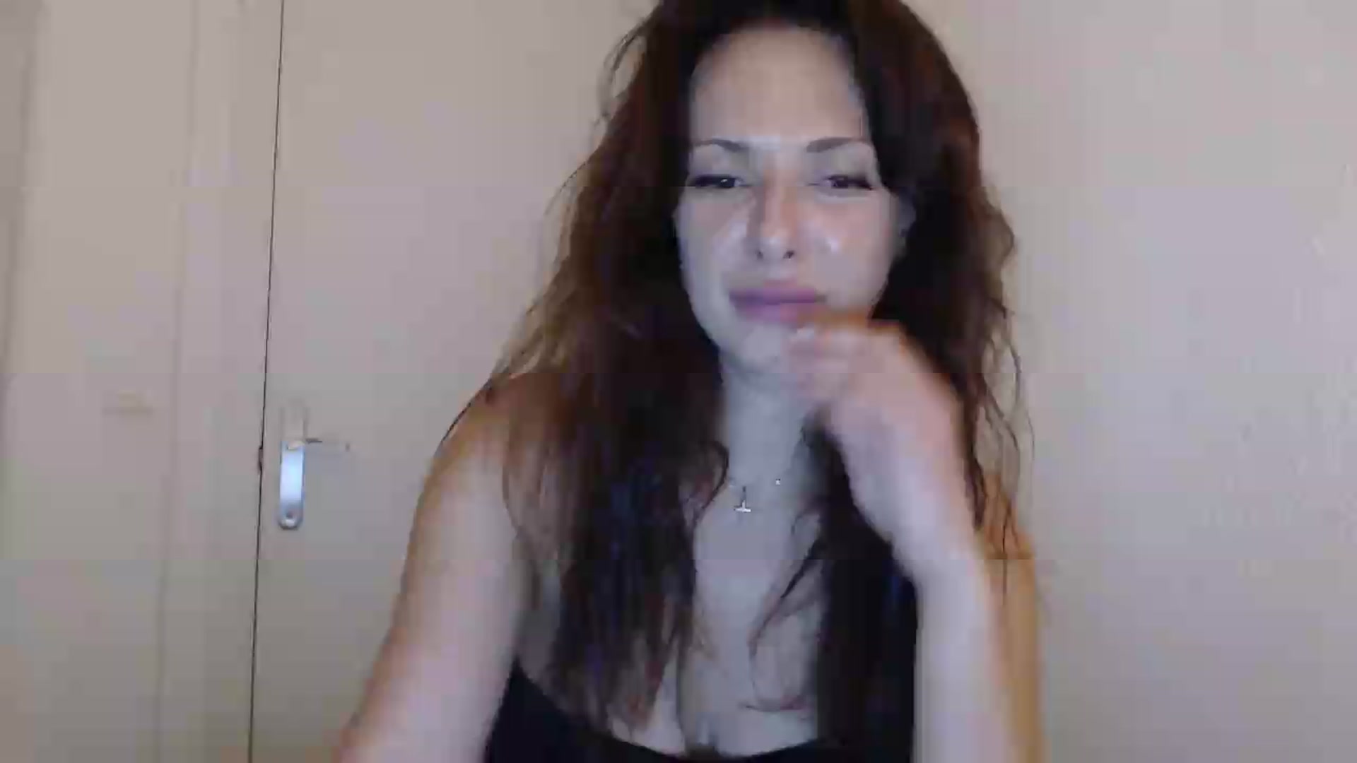 Gallery image thumbnail from ItsLizi's myfreecams stream on, 05/27/2026, 21:23 image 8 of 20