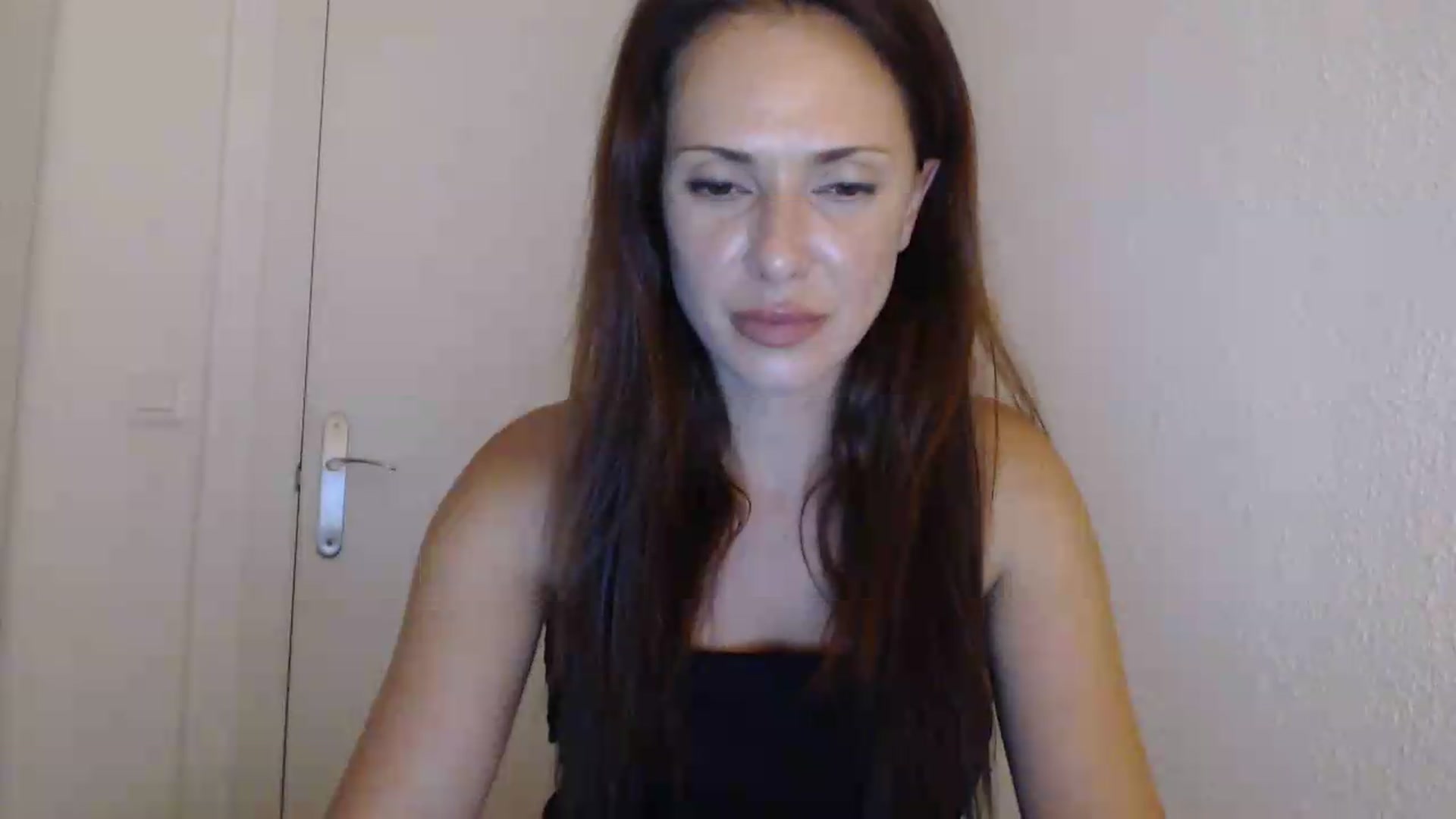 Gallery image thumbnail from ItsLizi's myfreecams stream on, 06/11/2026, 22:13 image 18 of 20