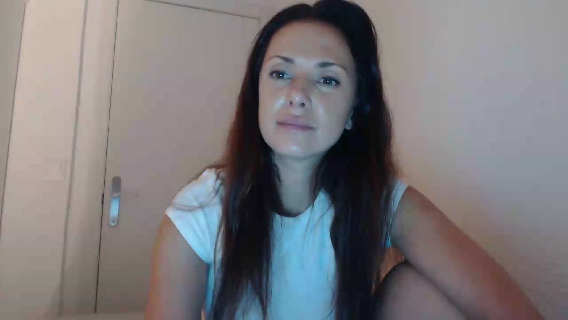 Gallery image thumbnail from ItsLizi's myfreecams stream on, 06/14/2026, 22:00 image 9 of 20