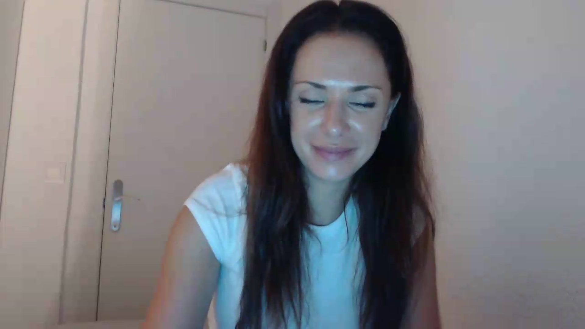 Gallery image thumbnail from ItsLizi's myfreecams stream on, 06/14/2026, 22:00 image 19 of 20