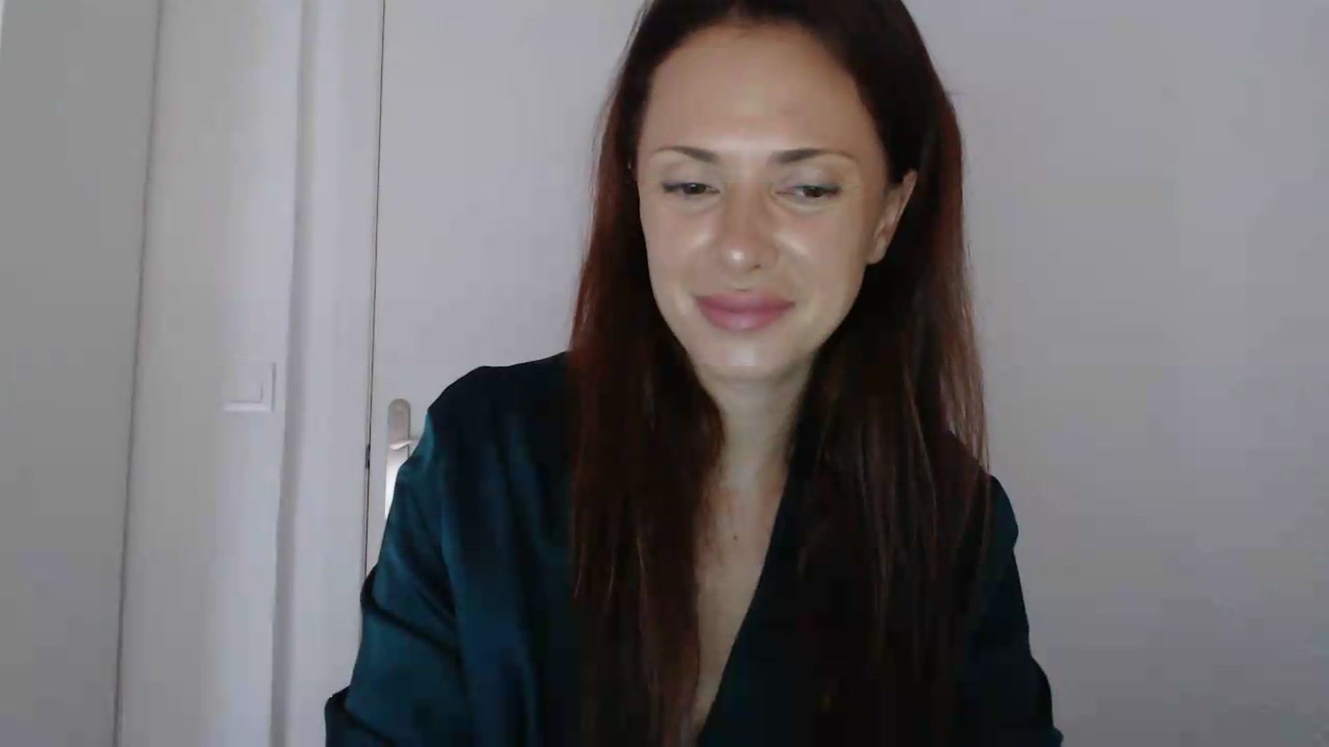 Gallery image thumbnail from ItsLizi's myfreecams stream on, 06/30/2026, 16:28 image 19 of 20