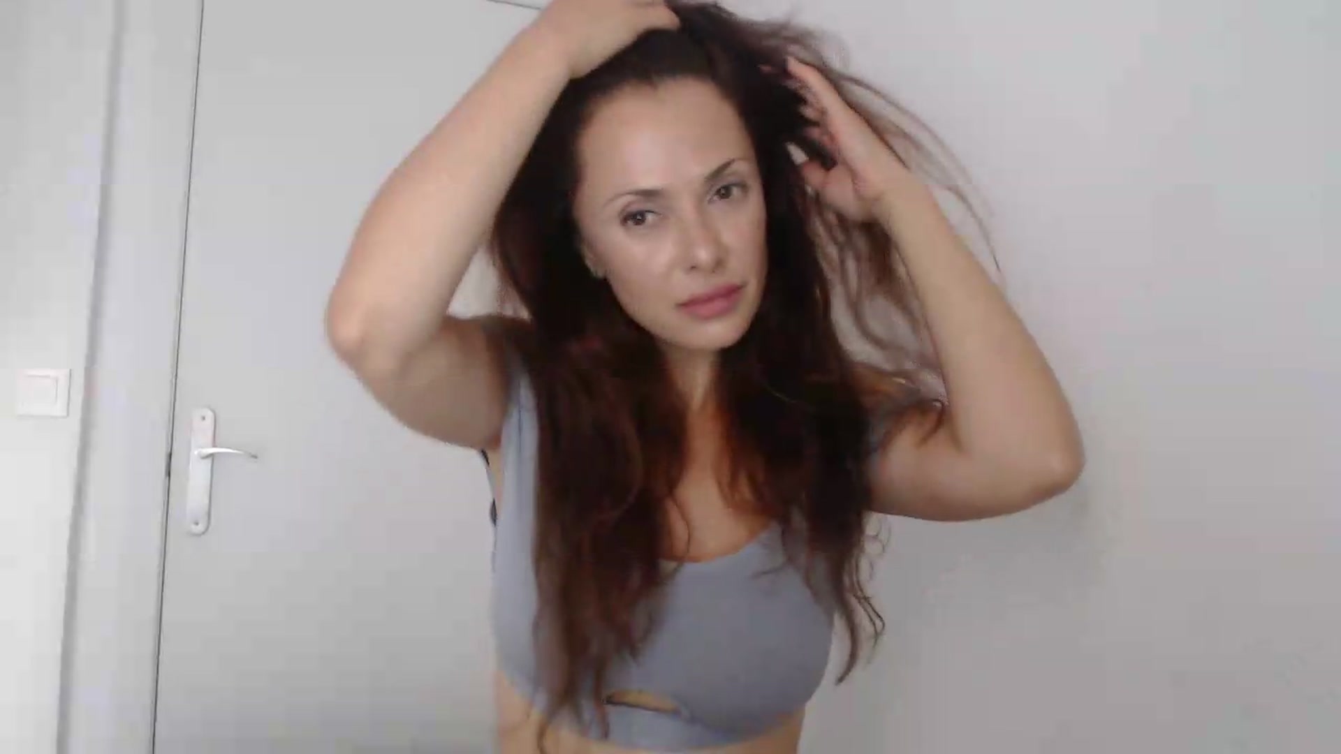 Gallery image thumbnail from ItsLizi's myfreecams stream on, 07/07/2026, 18:28 image 17 of 20