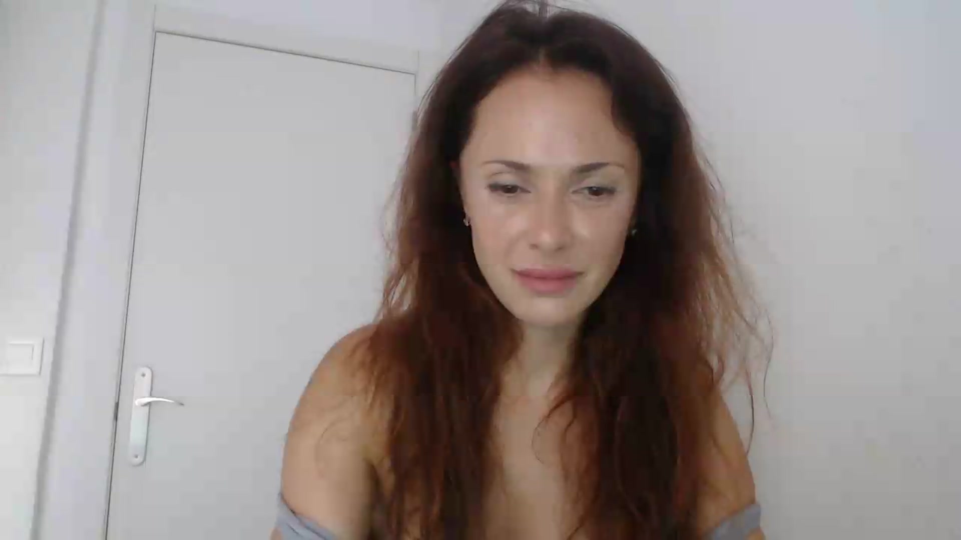 Gallery image thumbnail from ItsLizi's myfreecams stream on, 07/07/2026, 18:28 image 14 of 20