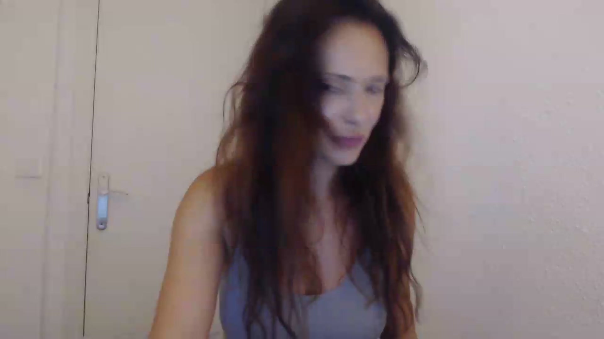 Gallery image thumbnail from ItsLizi's myfreecams stream on, 07/07/2026, 20:13 image 4 of 20