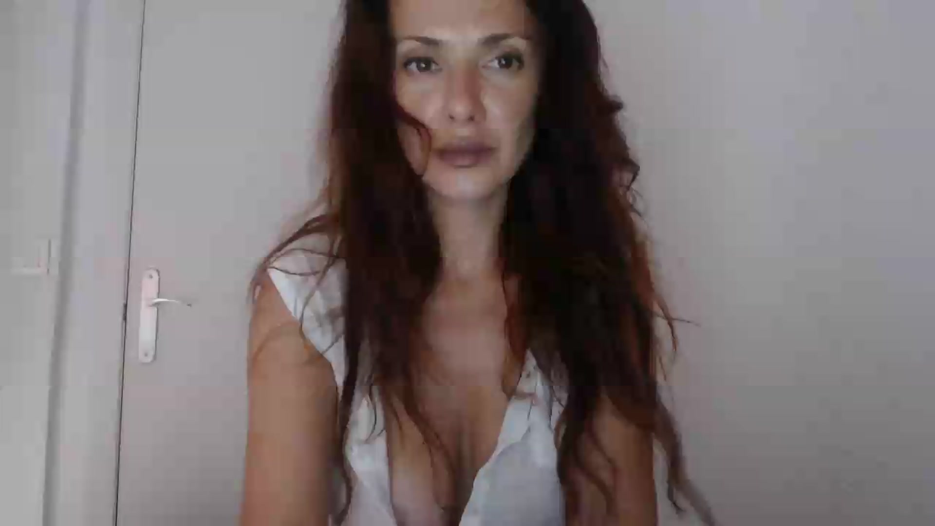 Gallery image thumbnail from ItsLizi's myfreecams stream on, 07/08/2026, 19:13 image 15 of 20