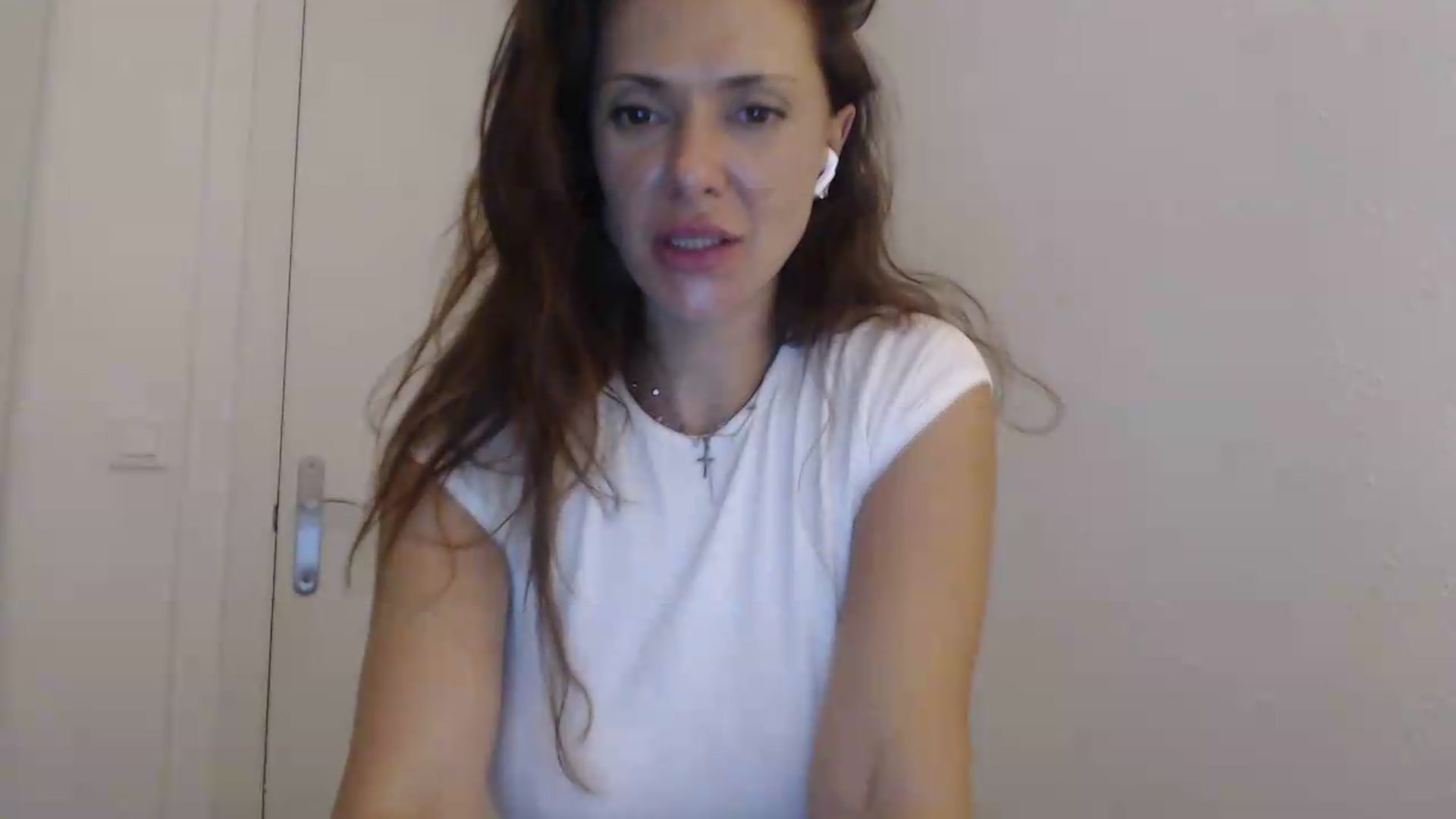 Gallery image thumbnail from ItsLizi's myfreecams stream on, 07/11/2026, 23:07 image 11 of 20