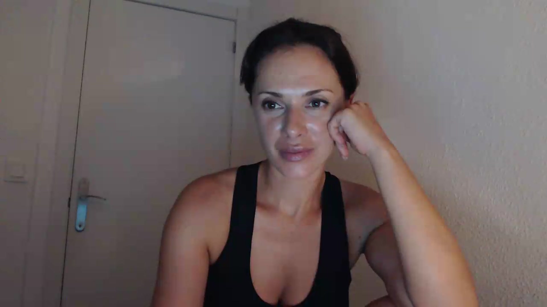 Gallery image thumbnail from ItsLizi's myfreecams stream on, 07/28/2026, 23:41 image 17 of 20