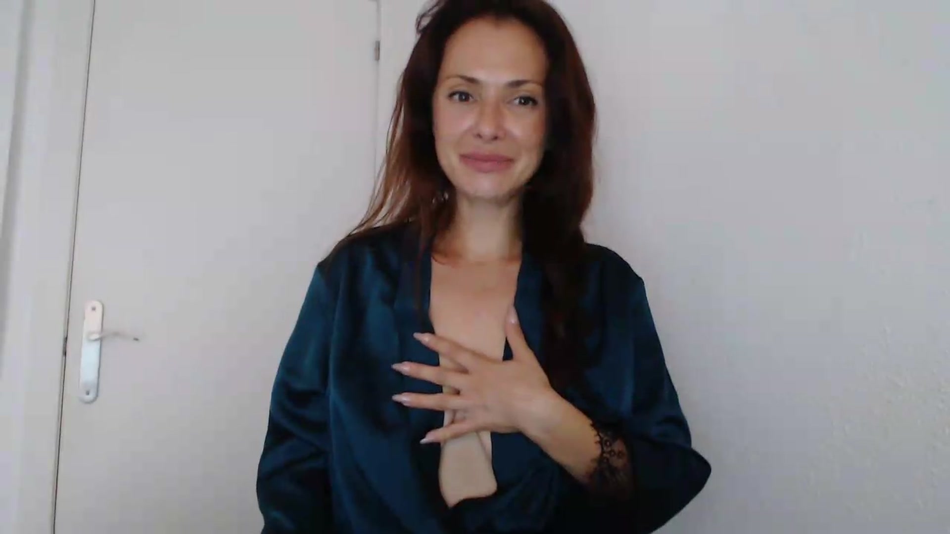 Gallery image thumbnail from ItsLizi's myfreecams stream on, 09/02/2026, 17:57 image 13 of 20