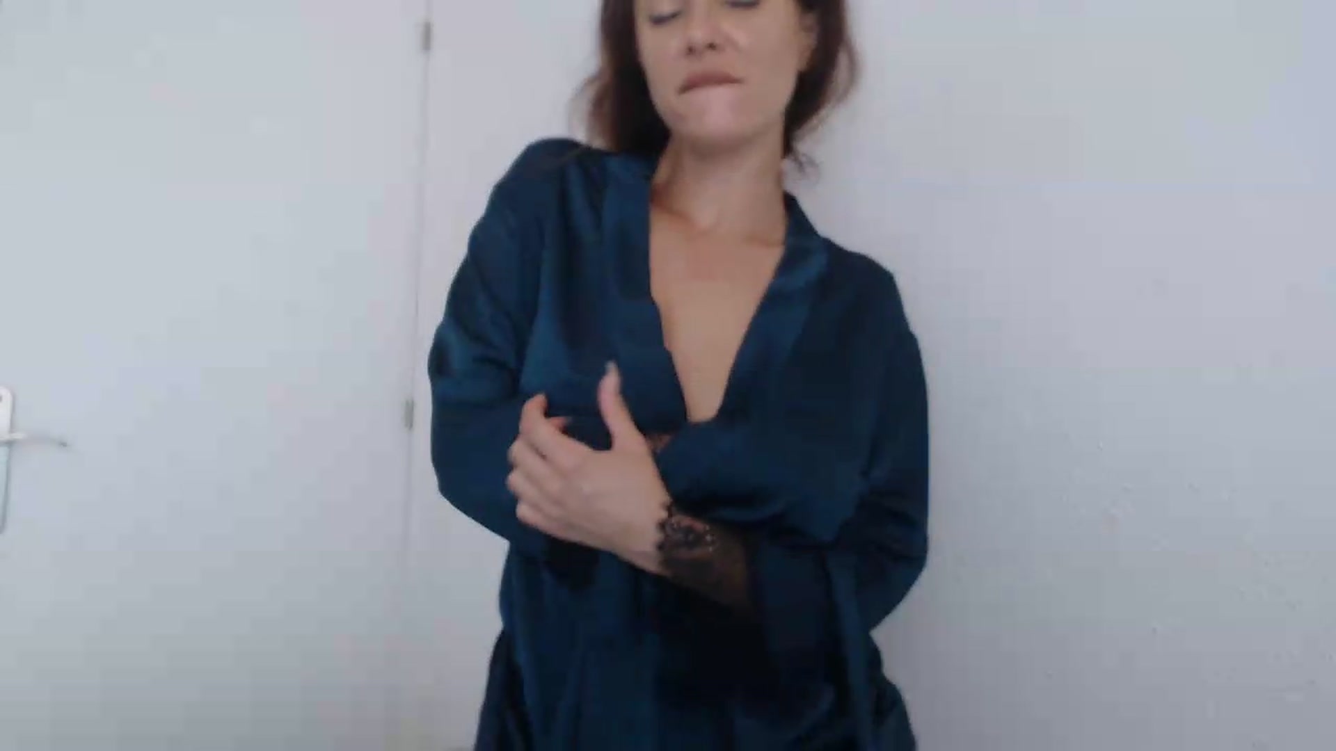 Gallery image thumbnail from ItsLizi's myfreecams stream on, 09/03/2026, 12:54 image 20 of 20