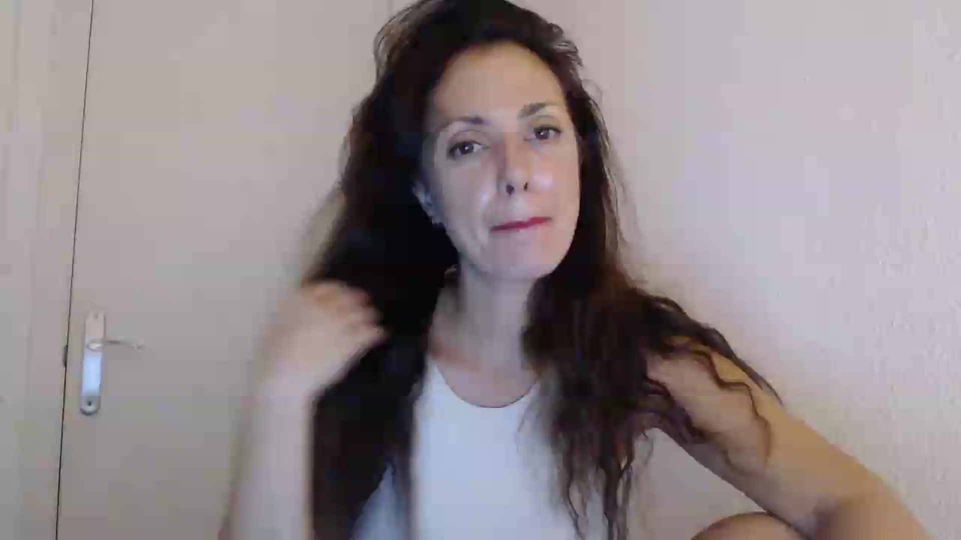 Gallery image thumbnail from ItsLizi's myfreecams stream on, 09/10/2026, 21:20 image 10 of 20