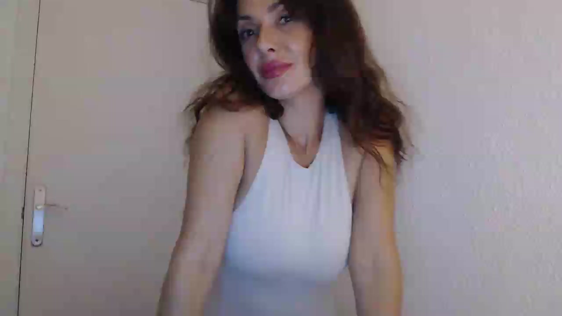 Gallery image thumbnail from ItsLizi's myfreecams stream on, 09/10/2026, 21:20 image 1 of 20