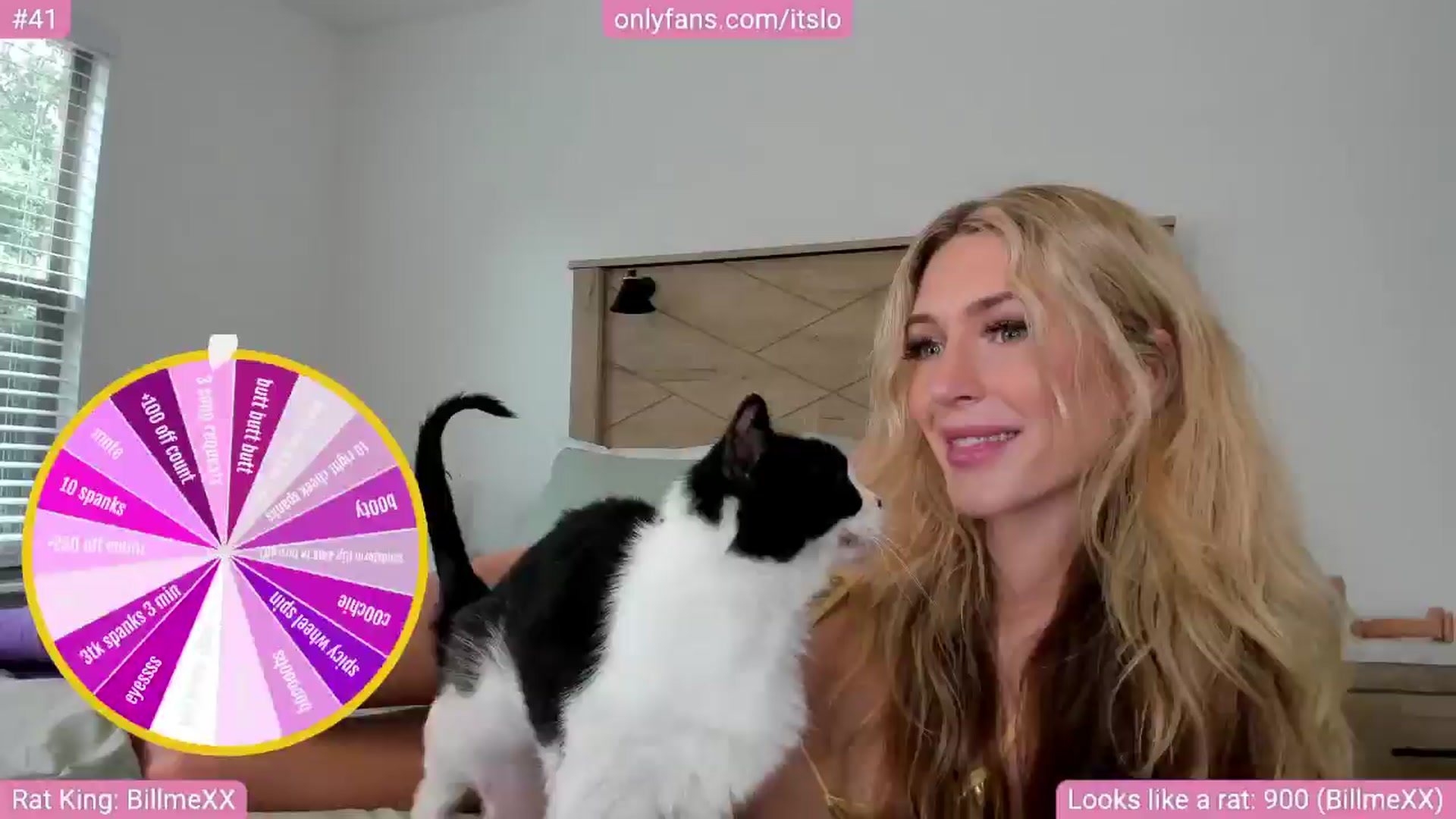 Gallery image thumbnail from ItsLo's myfreecams stream on, 05/08/2024, 18:49 image 13 of 20