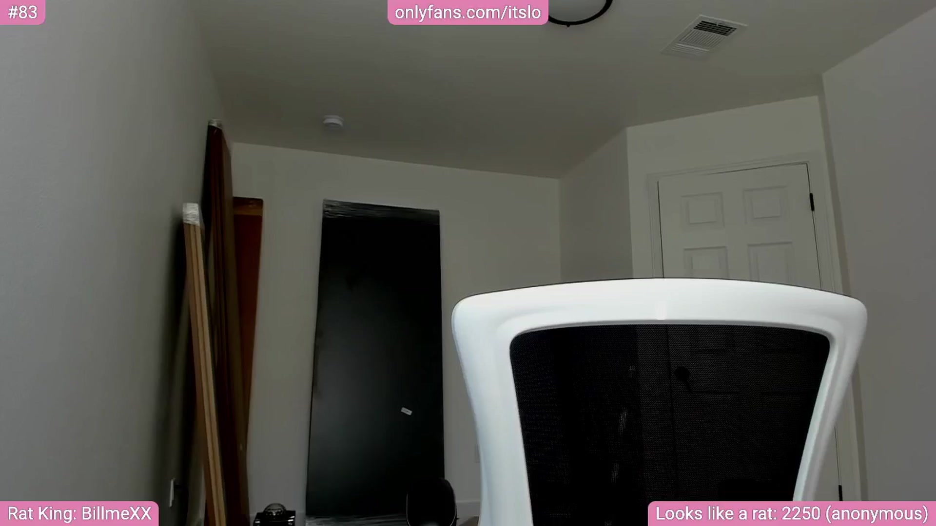 Gallery image thumbnail from ItsLo's myfreecams stream on, 06/07/2024, 23:11 image 11 of 20