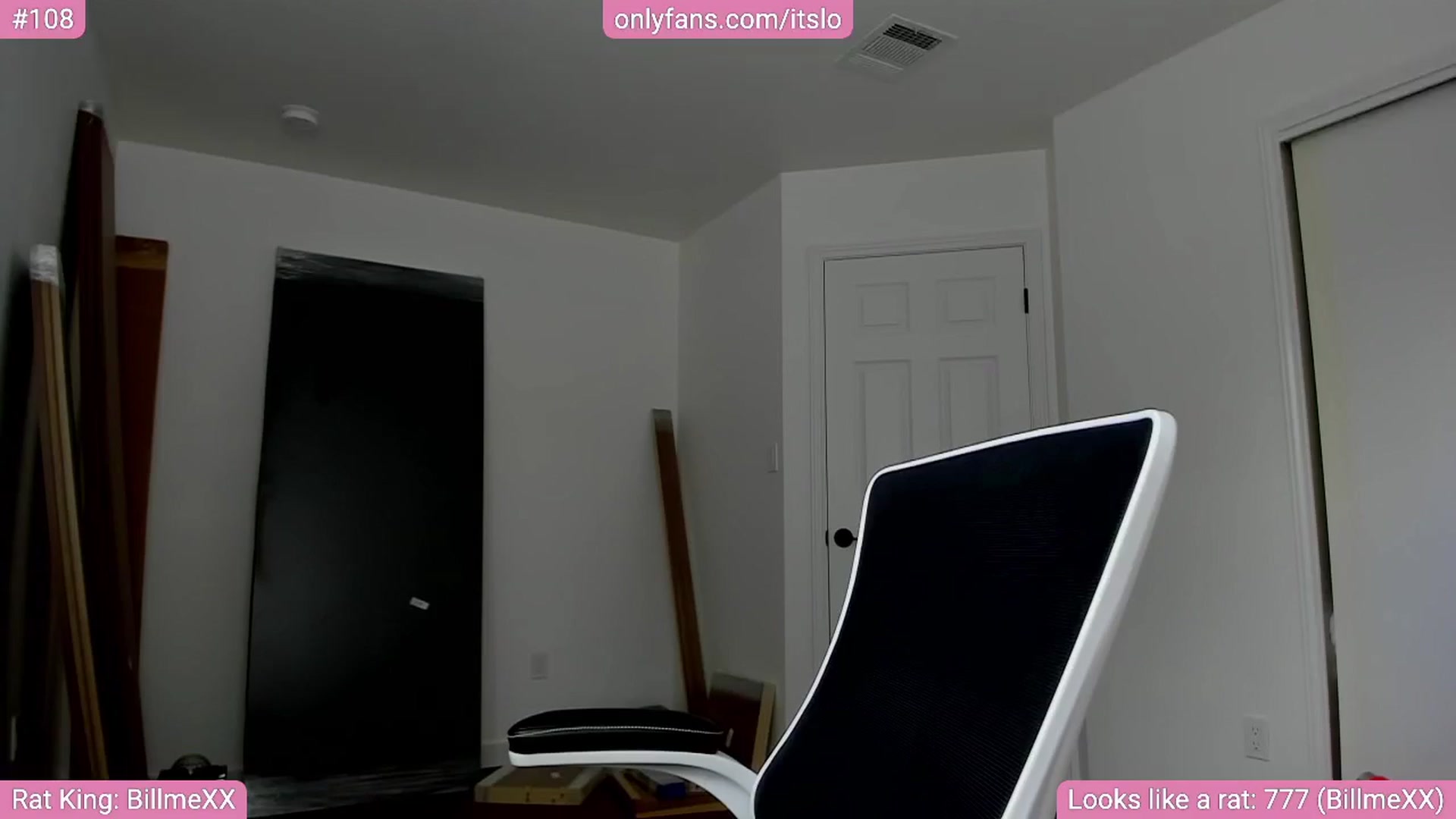 Gallery image thumbnail from ItsLo's myfreecams stream on, 06/12/2024, 20:11 image 7 of 20
