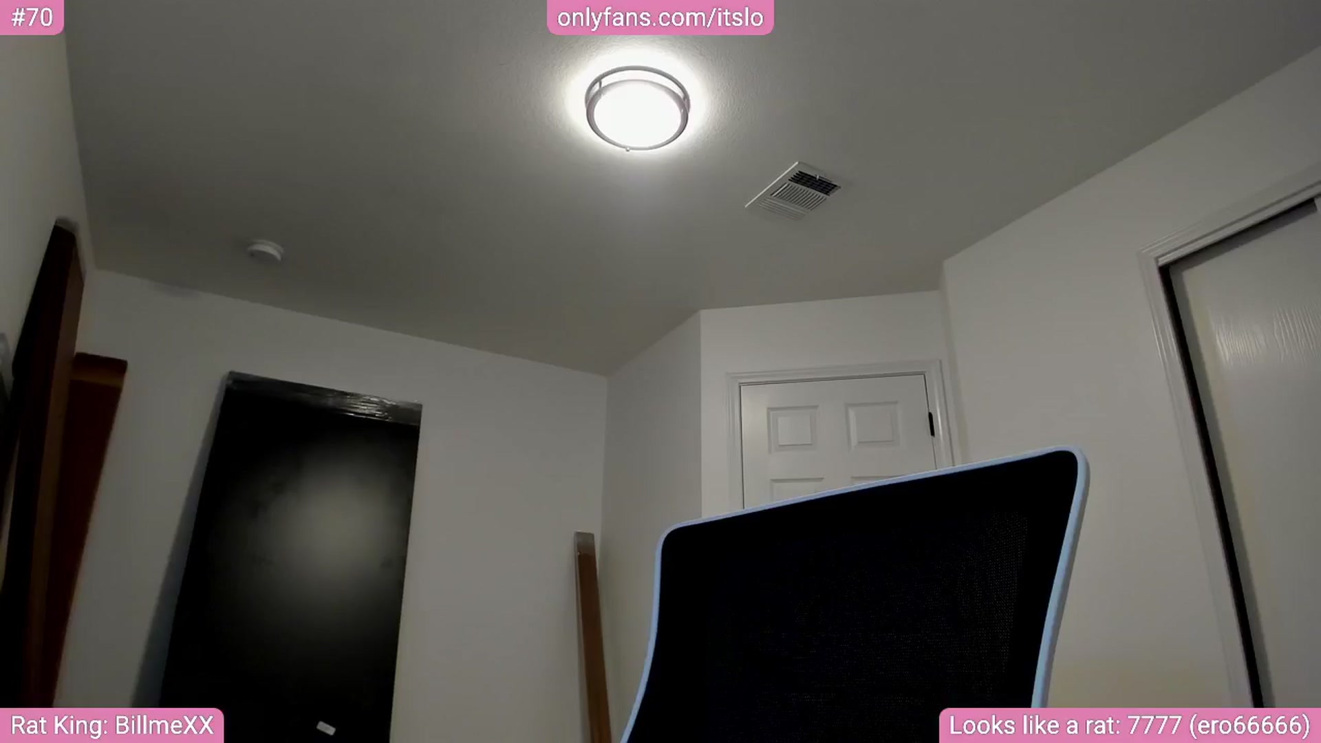 Gallery image thumbnail from ItsLo's myfreecams stream on, 06/30/2024, 03:03 image 11 of 20
