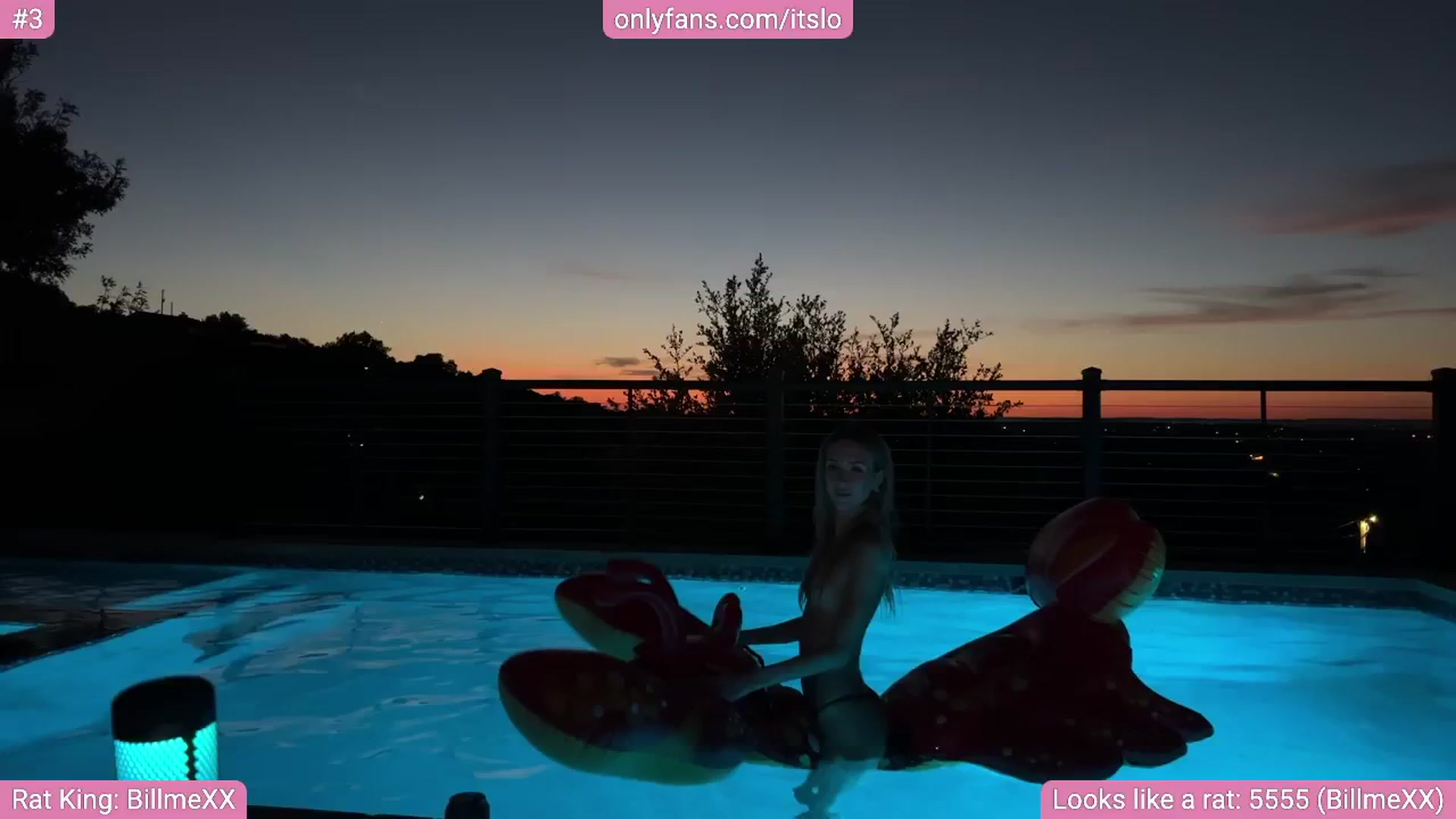 Gallery image thumbnail from ItsLo's myfreecams stream on, 08/15/2024, 02:02 image 18 of 20