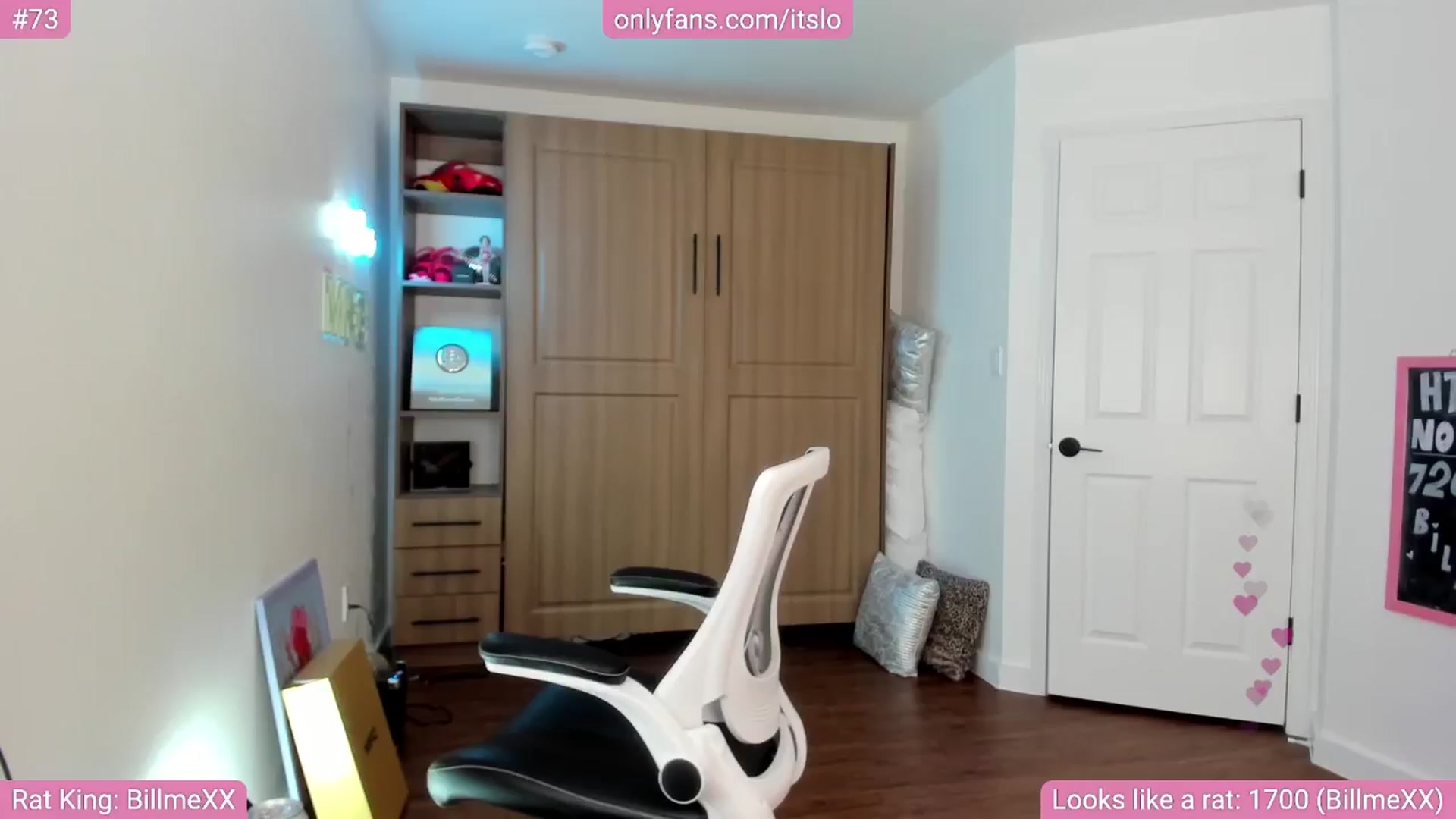 Gallery image thumbnail from ItsLo's myfreecams stream on, 11/23/2024, 24:15 image 14 of 20