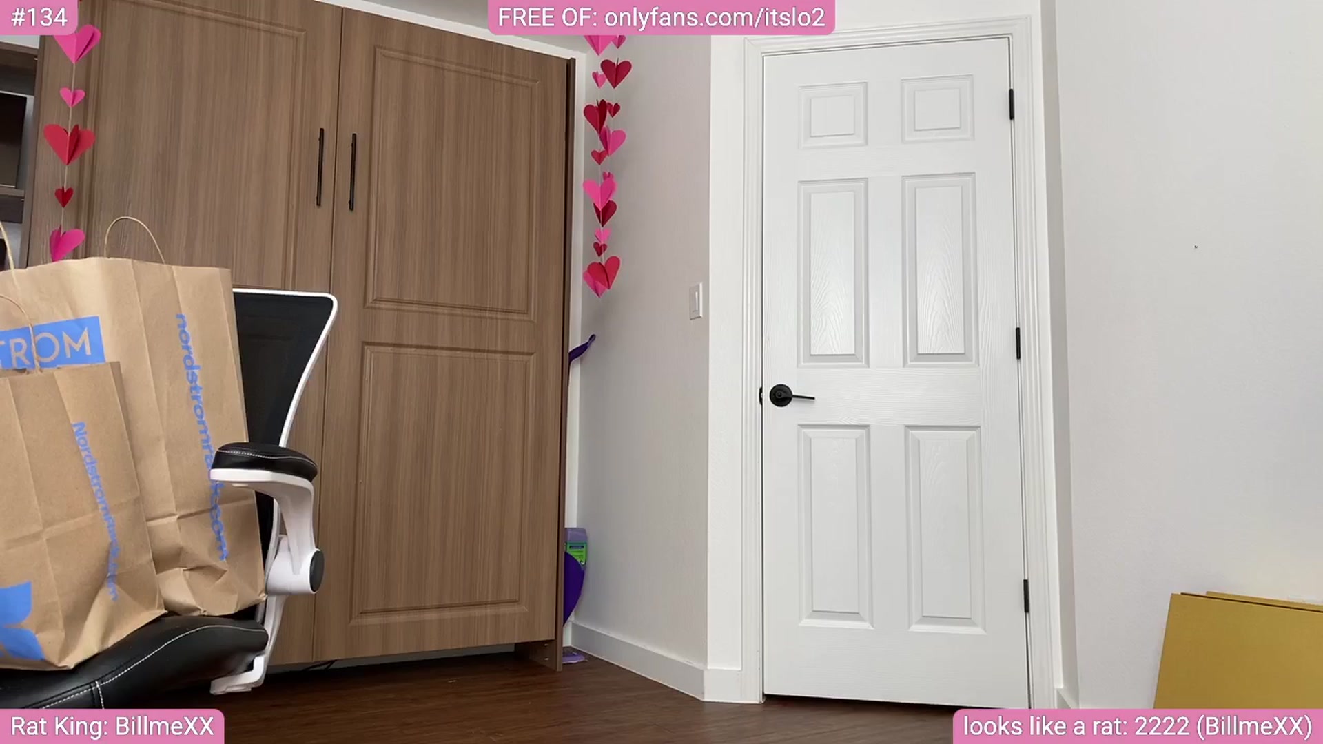 Gallery image thumbnail from ItsLo's myfreecams stream on, 09/25/2025, 23:49 image 6 of 20
