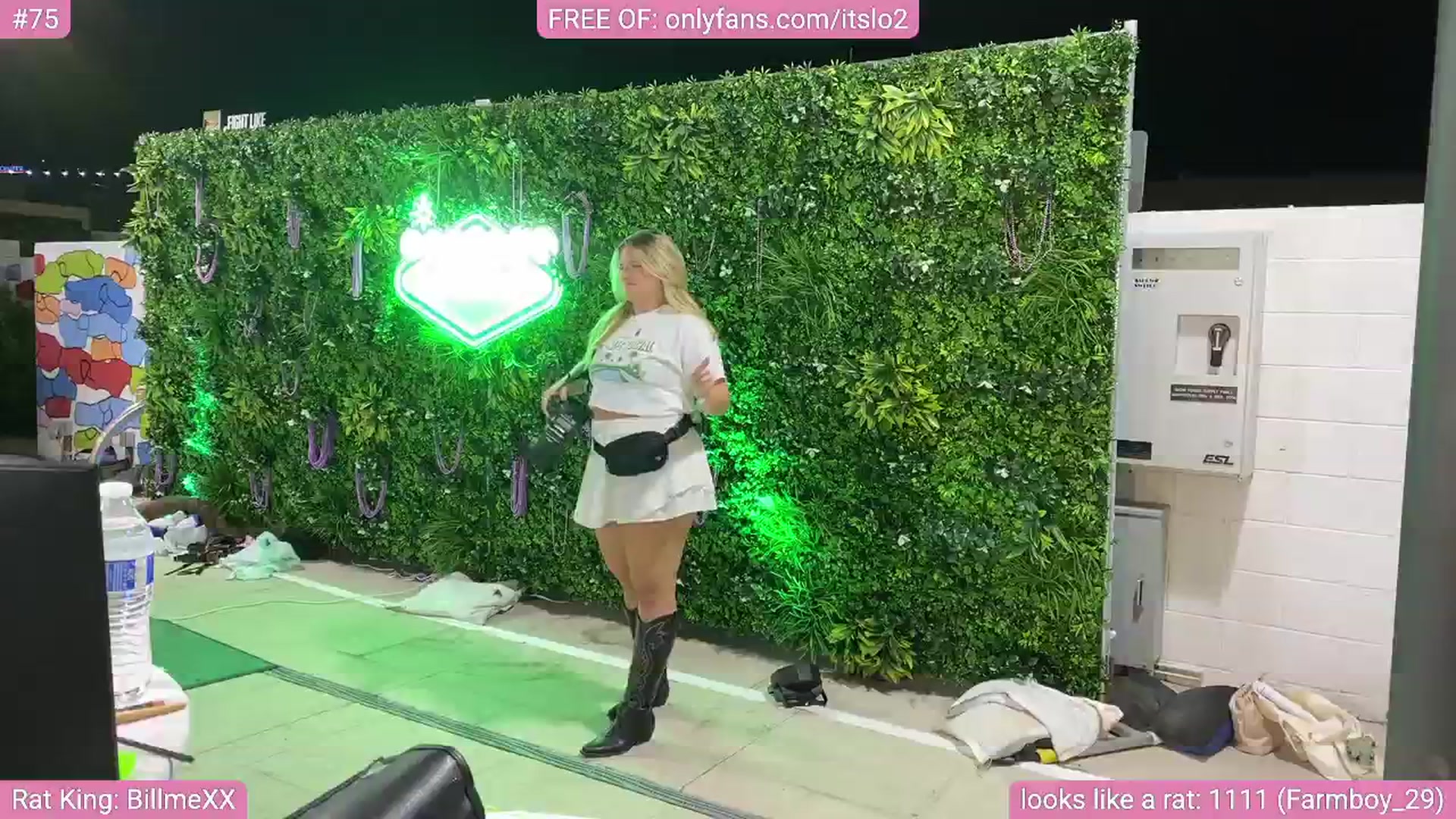 Gallery image thumbnail from ItsLo's myfreecams stream on, 10/09/2025, 05:16 image 6 of 20