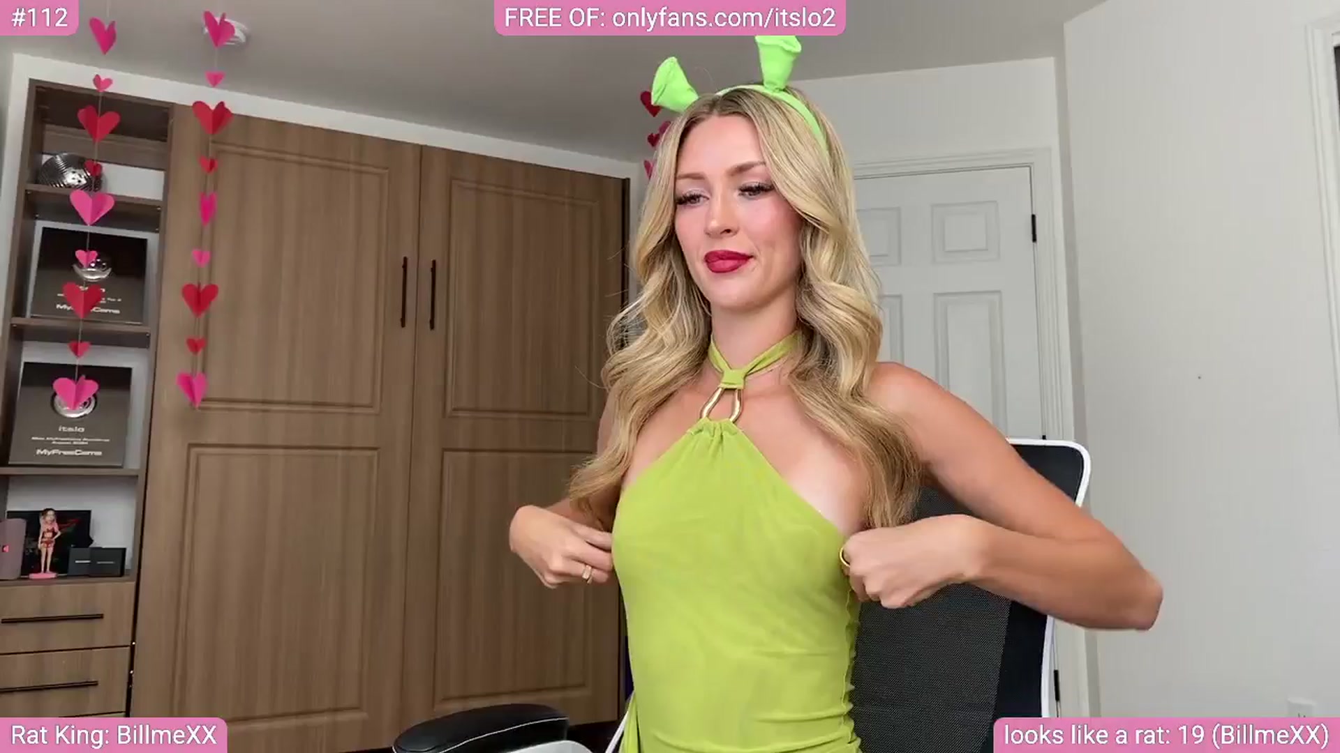 Gallery image thumbnail from ItsLo's myfreecams stream on, 10/14/2025, 22:48 image 2 of 20