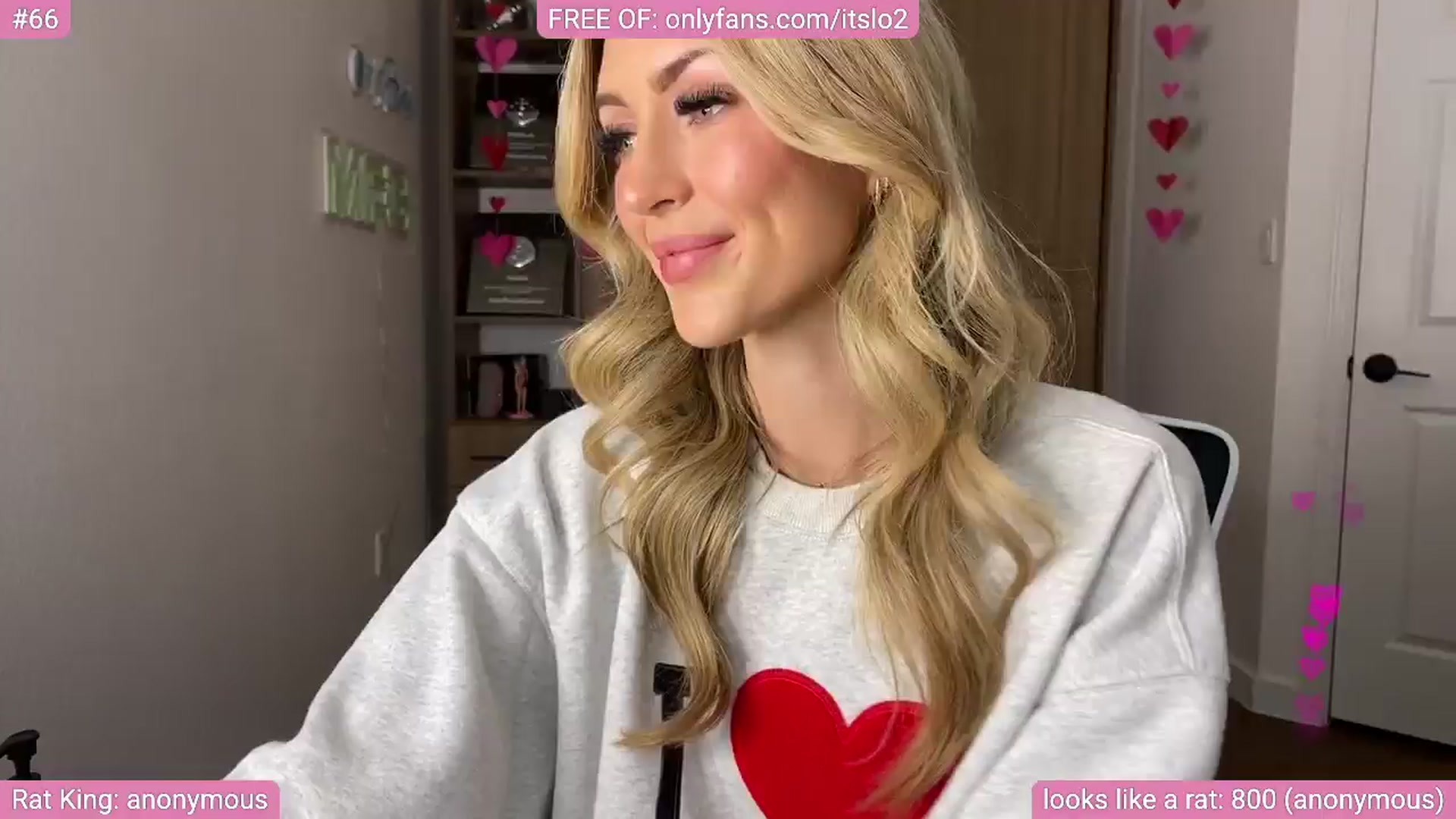 Gallery image thumbnail from ItsLo's myfreecams stream on, 12/04/2025, 23:13 image 7 of 20