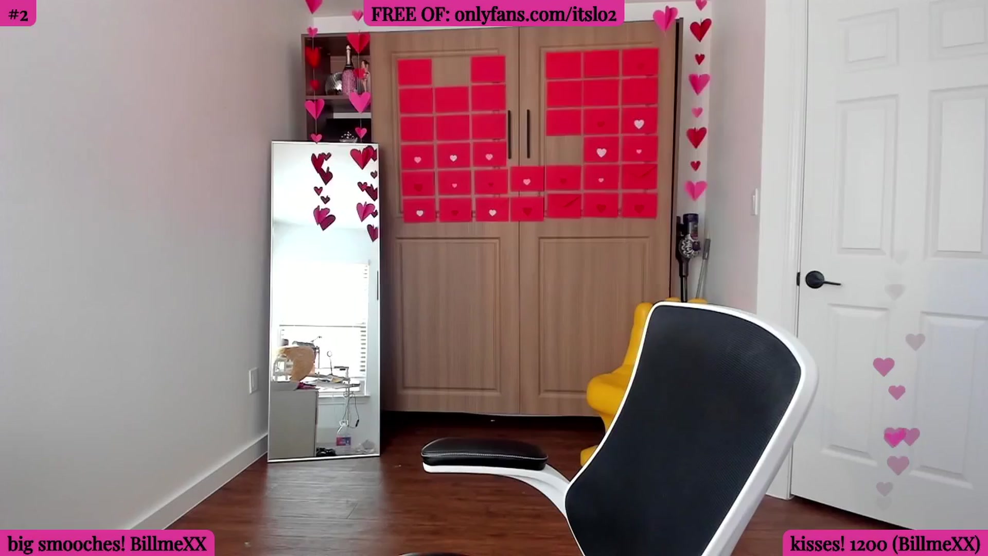 Gallery image thumbnail from ItsLo's myfreecams stream on, 03/09/2026, 20:44 image 10 of 20