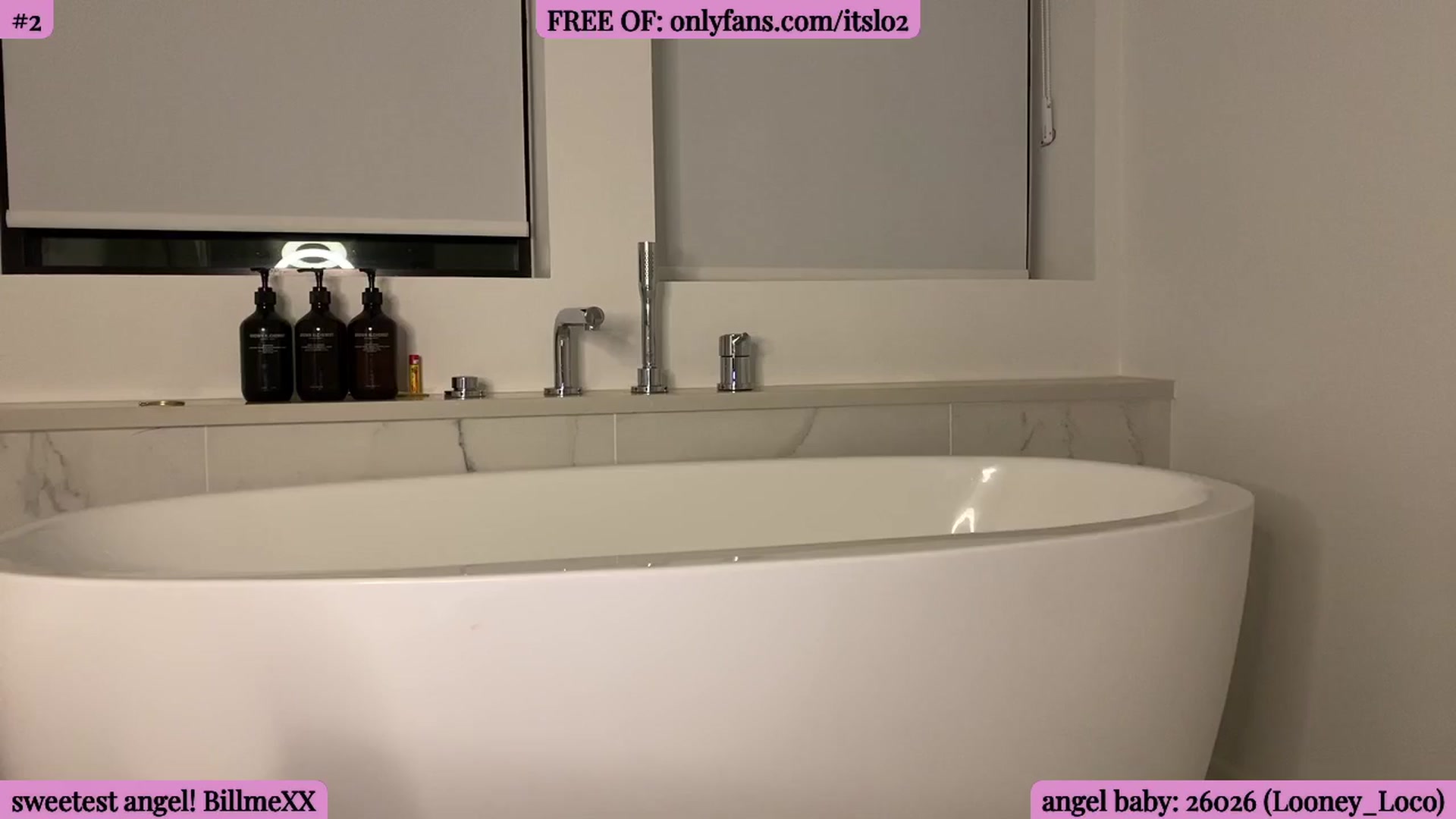 Gallery image thumbnail from ItsLo's myfreecams stream on, 03/30/2026, 03:14 image 10 of 20