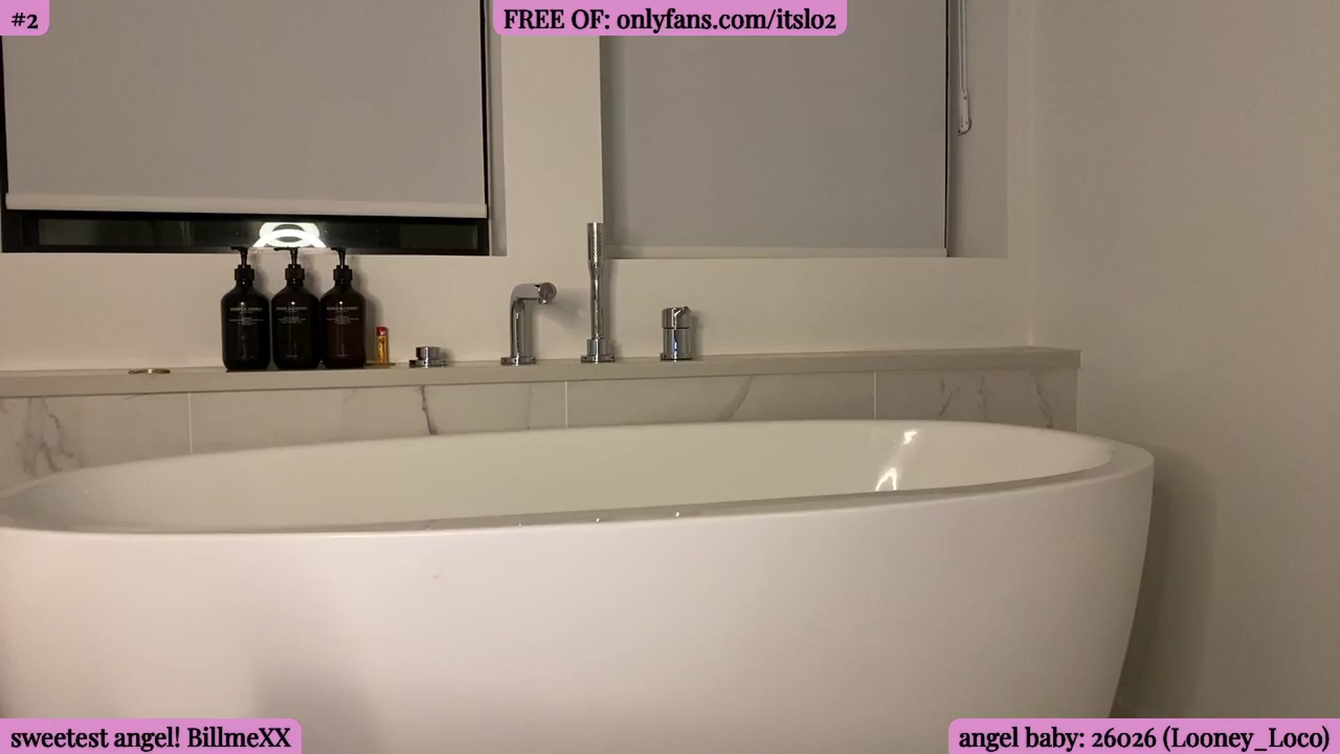 Gallery image thumbnail from ItsLo's myfreecams stream on, 03/30/2026, 03:14 image 11 of 20