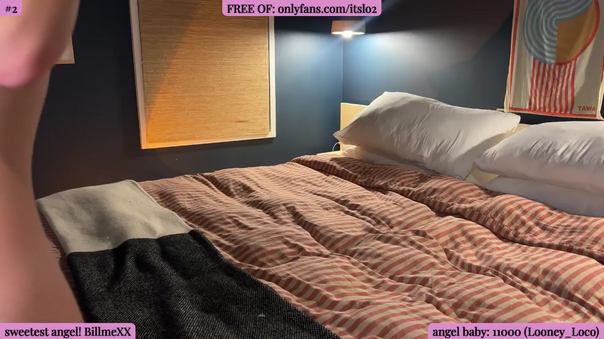 Gallery image thumbnail from ItsLo's myfreecams stream on, 04/01/2026, 07:20 image 7 of 20