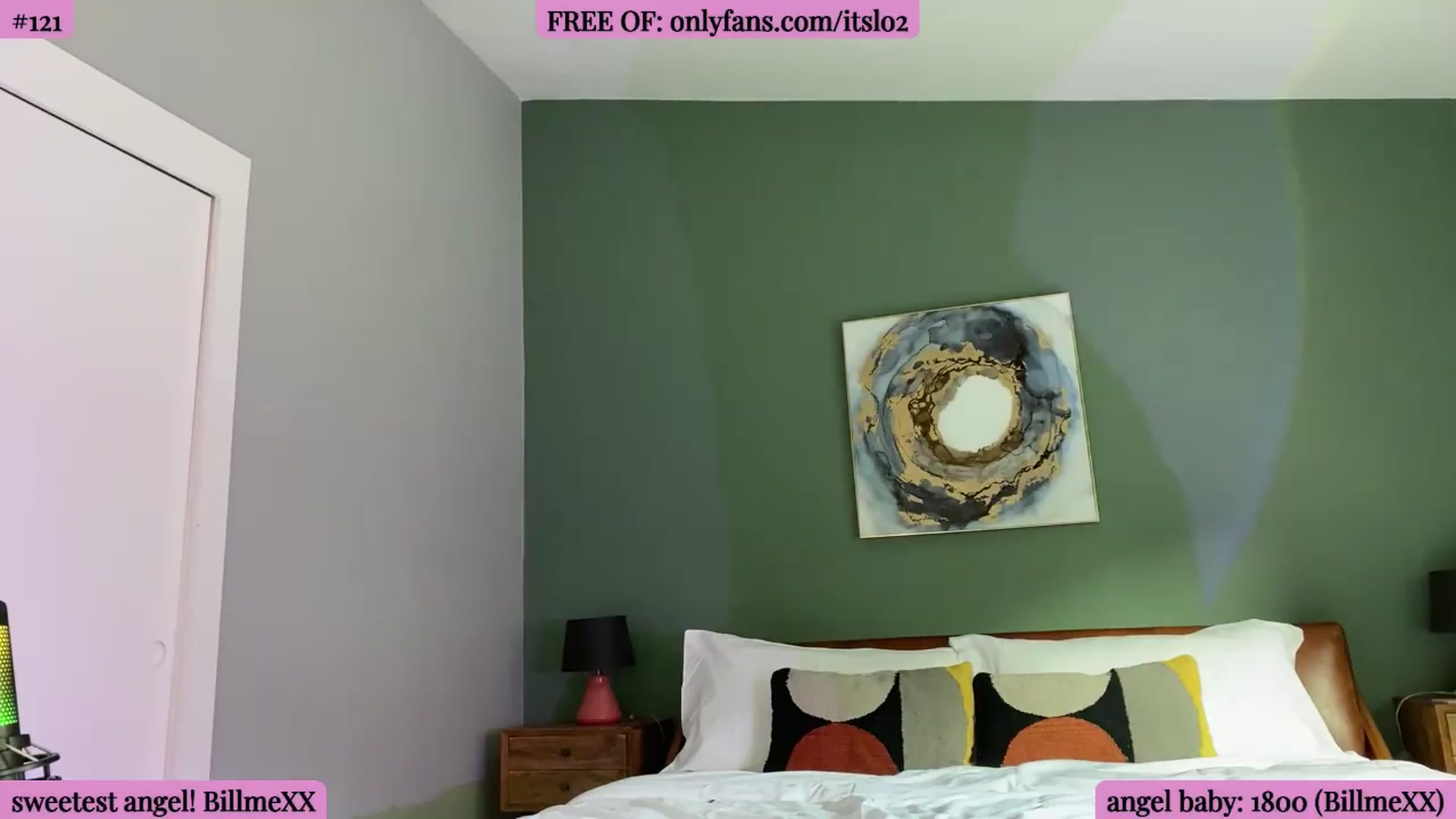 Gallery image thumbnail from ItsLo's myfreecams stream on, 06/03/2026, 24:14 image 17 of 20