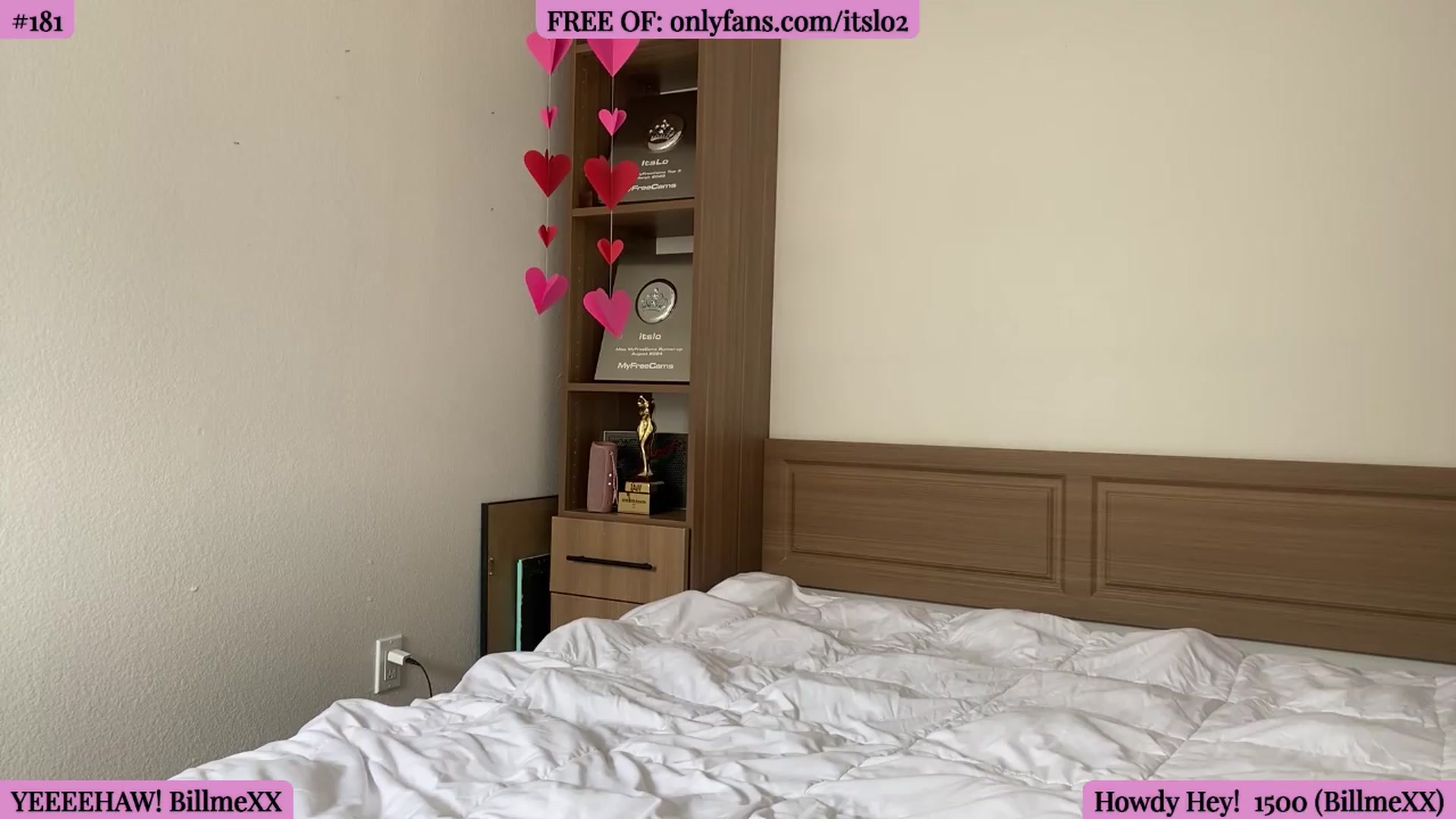 Gallery image thumbnail from ItsLo's myfreecams stream on, 08/05/2026, 21:18 image 6 of 20
