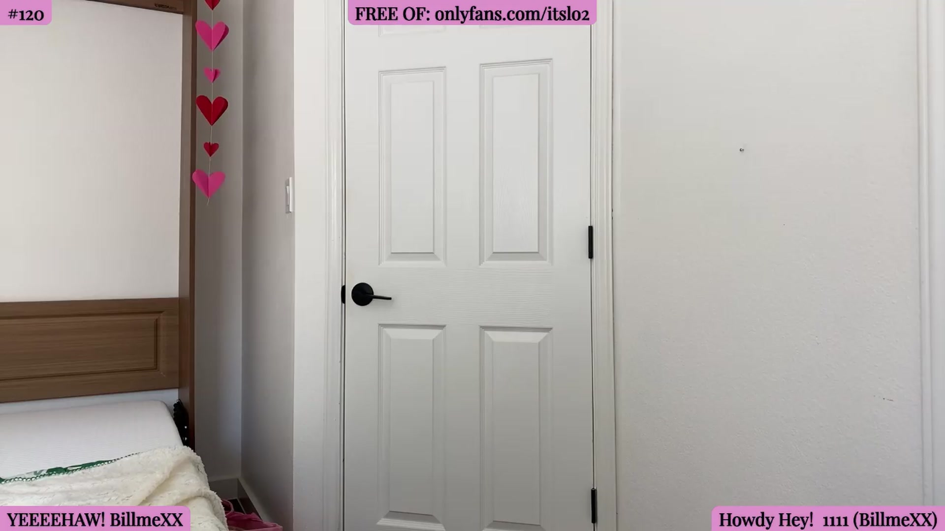Gallery image thumbnail from ItsLo's myfreecams stream on, 08/12/2026, 22:08 image 17 of 20
