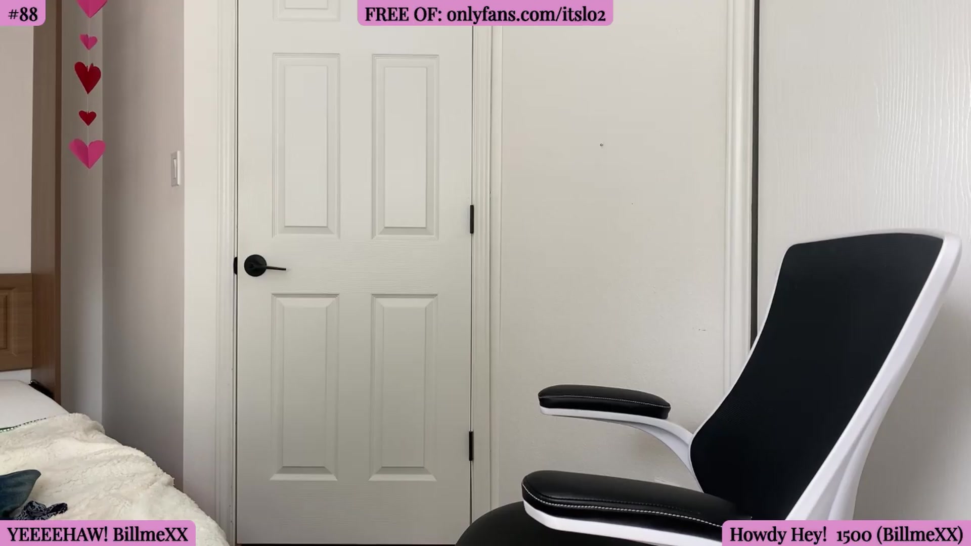 Gallery image thumbnail from ItsLo's myfreecams stream on, 08/14/2026, 21:17 image 20 of 20