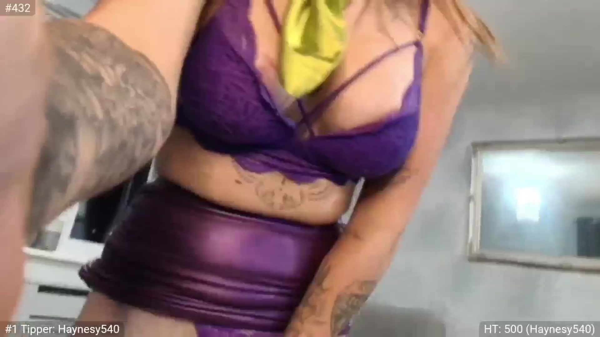 Gallery image thumbnail from ItsLolaLauren's myfreecams stream on, 08/01/2025, 22:41 image 8 of 20
