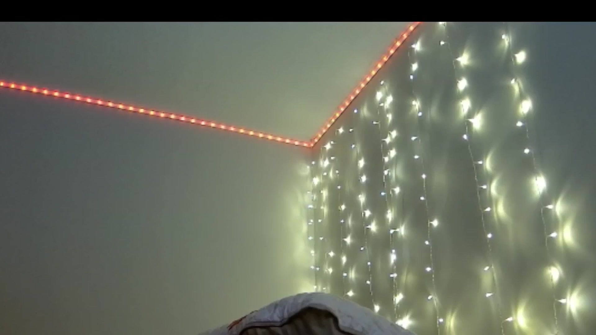 Gallery image thumbnail from ItsMaiRoom's myfreecams stream on, 04/29/2024, 18:31 image 4 of 20