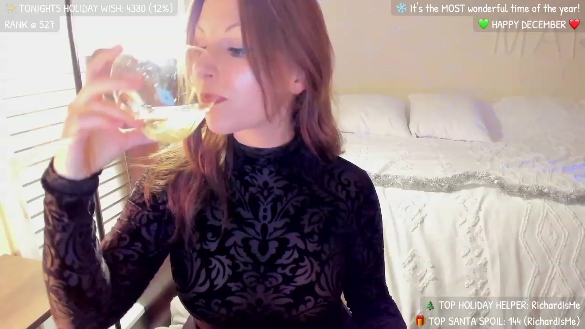 Gallery image thumbnail from ItsMar's myfreecams stream on, 12/04/2022, 08:12 image 6 of 20