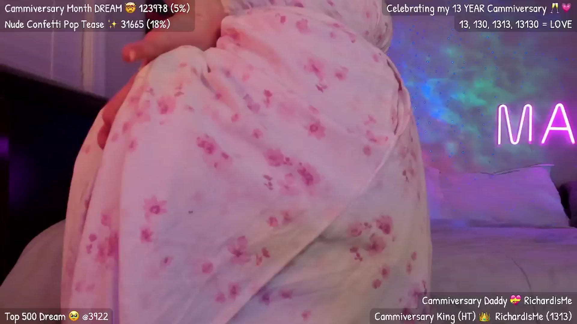 Gallery image thumbnail from ItsMar's myfreecams stream on, 06/22/2025, 05:33 image 3 of 20