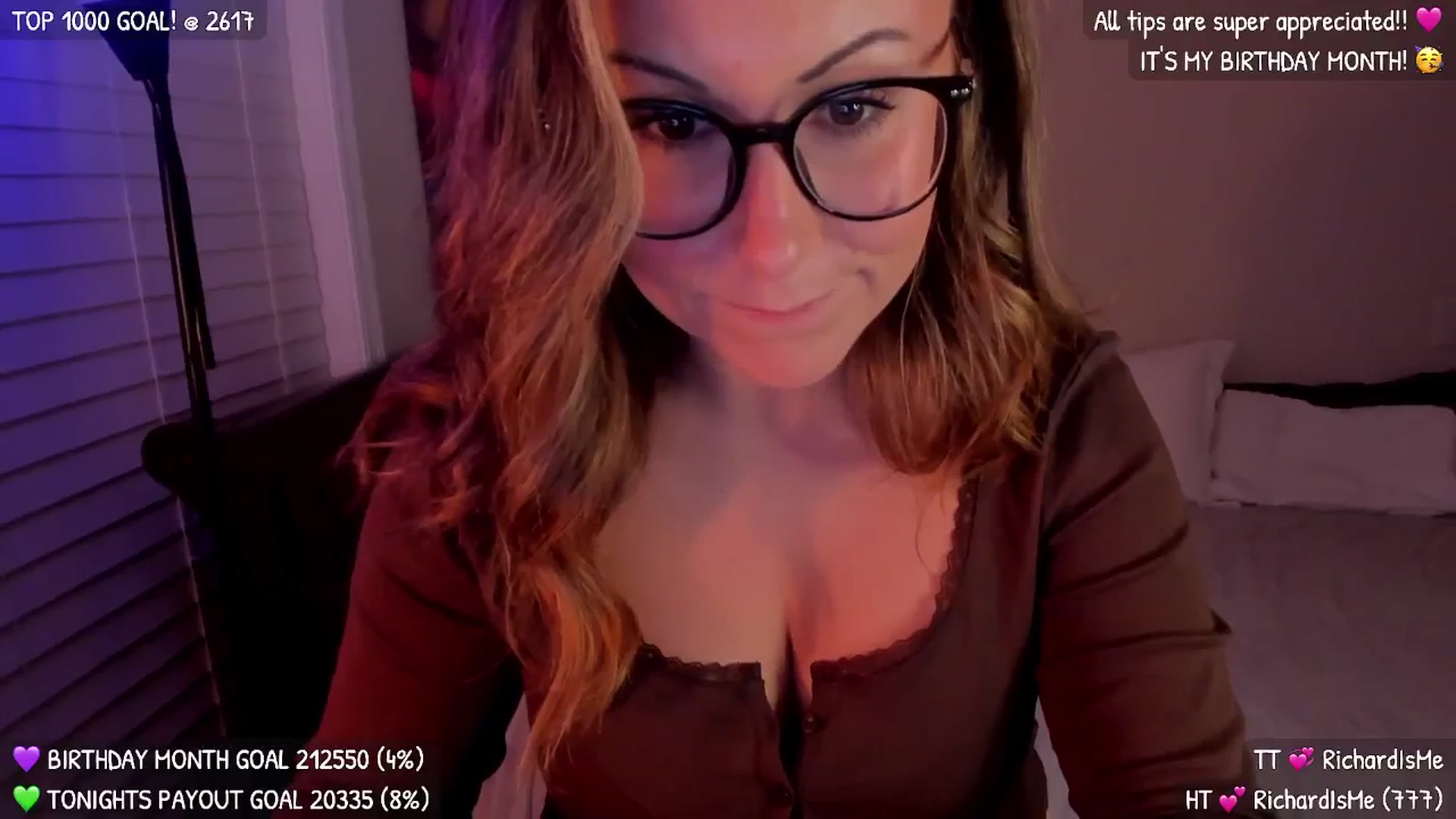 Gallery image thumbnail from ItsMar's myfreecams stream on, 09/16/2025, 04:37 image 11 of 20