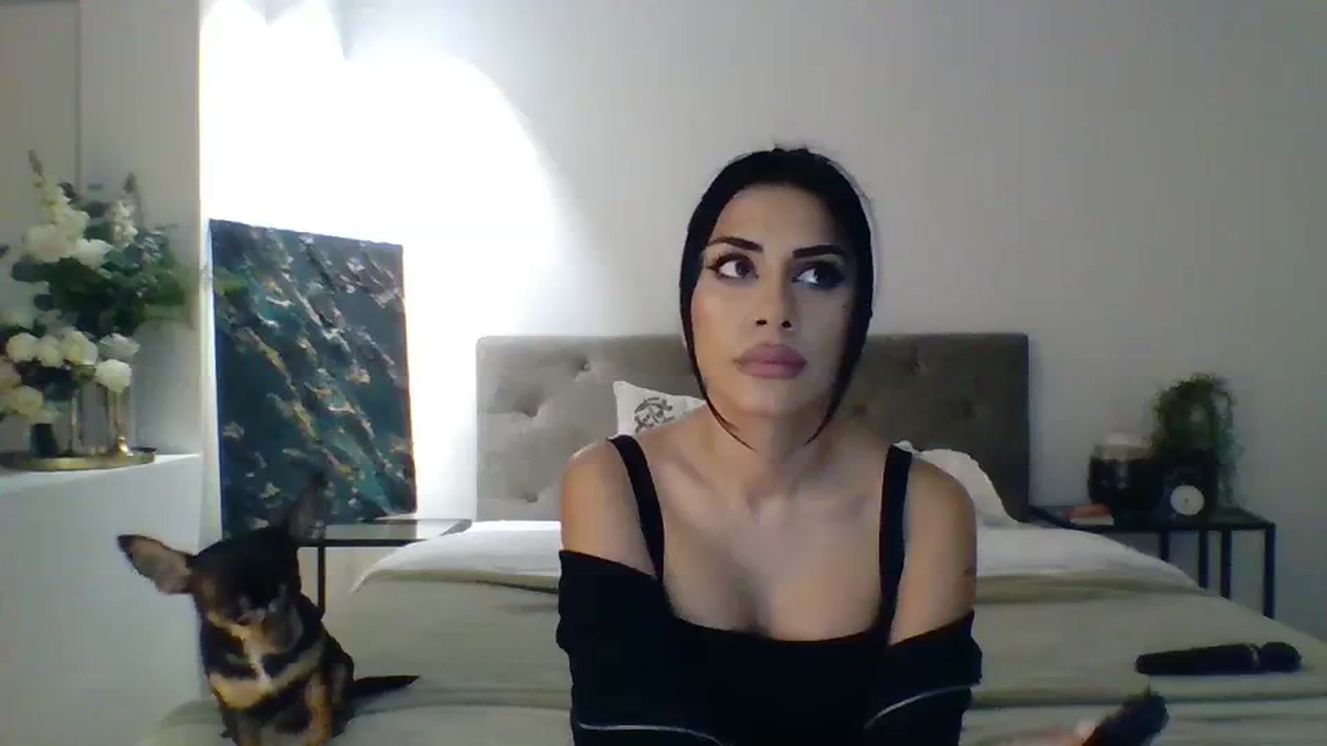 Gallery image thumbnail from ItsMe's myfreecams stream on, 11/01/2023, 15:46 image 8 of 20