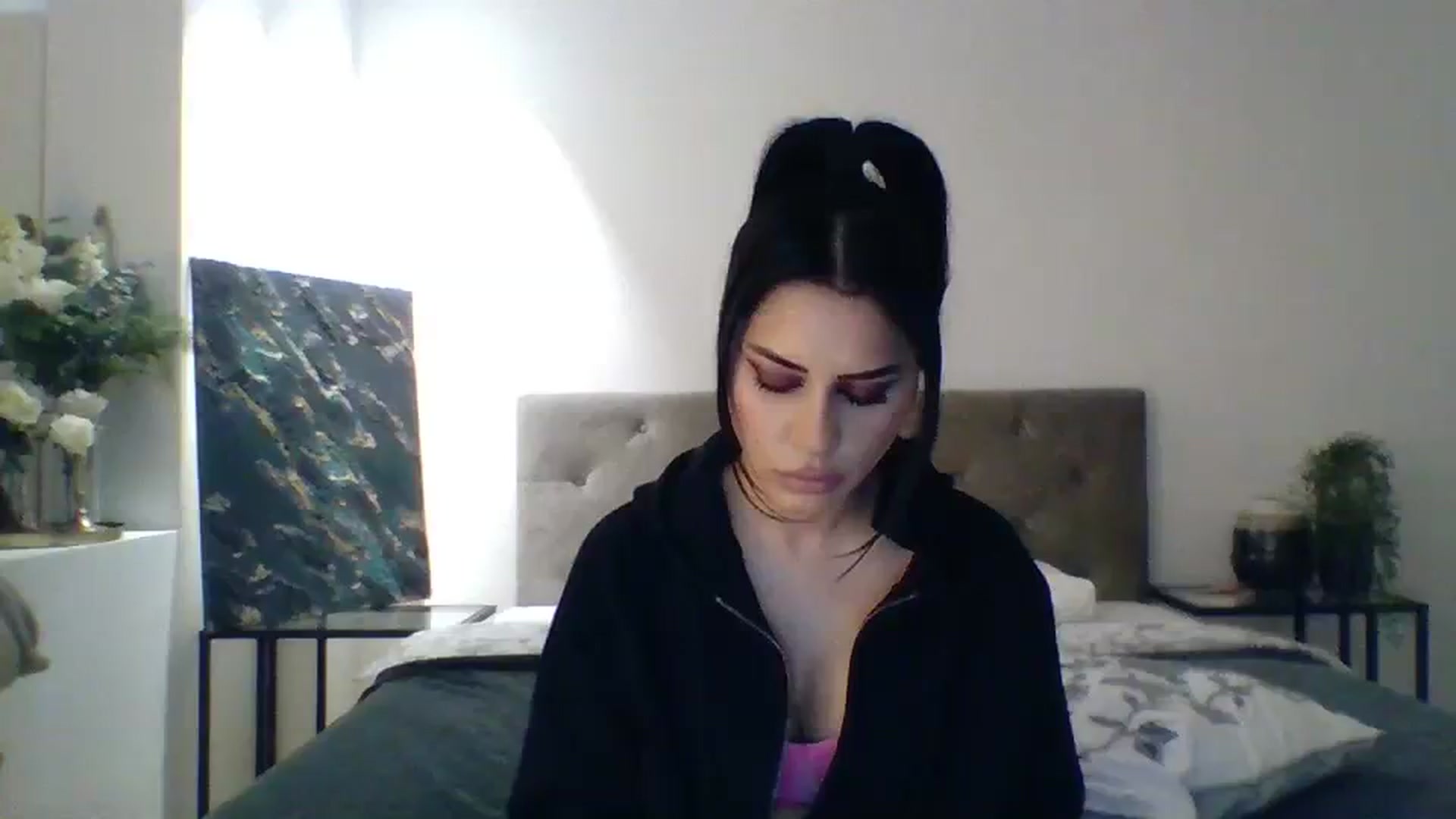 Gallery image thumbnail from ItsMe's myfreecams stream on, 11/03/2023, 12:11 image 2 of 20