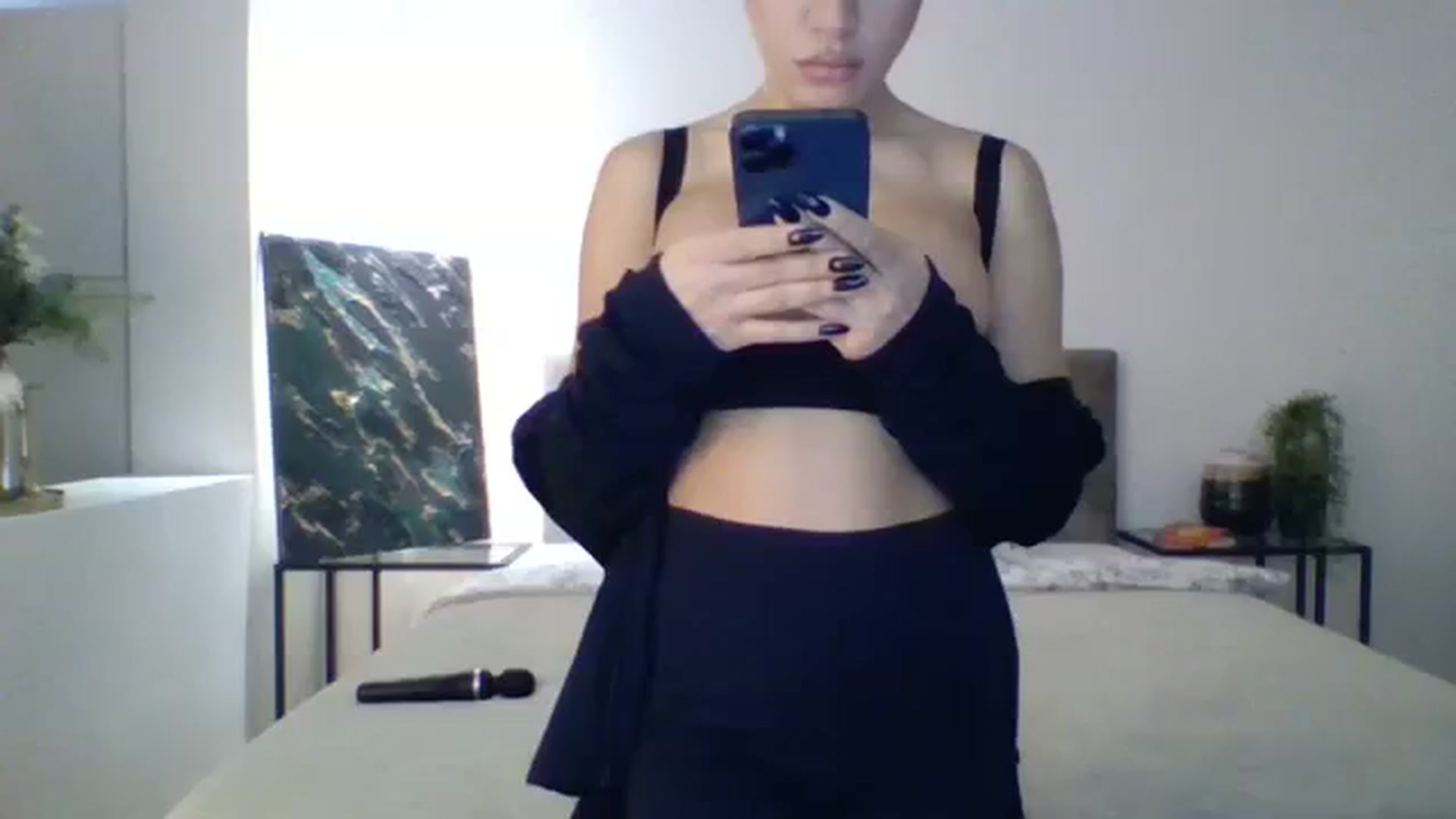 Gallery image thumbnail from ItsMe's myfreecams stream on, 11/16/2023, 10:45 image 15 of 20